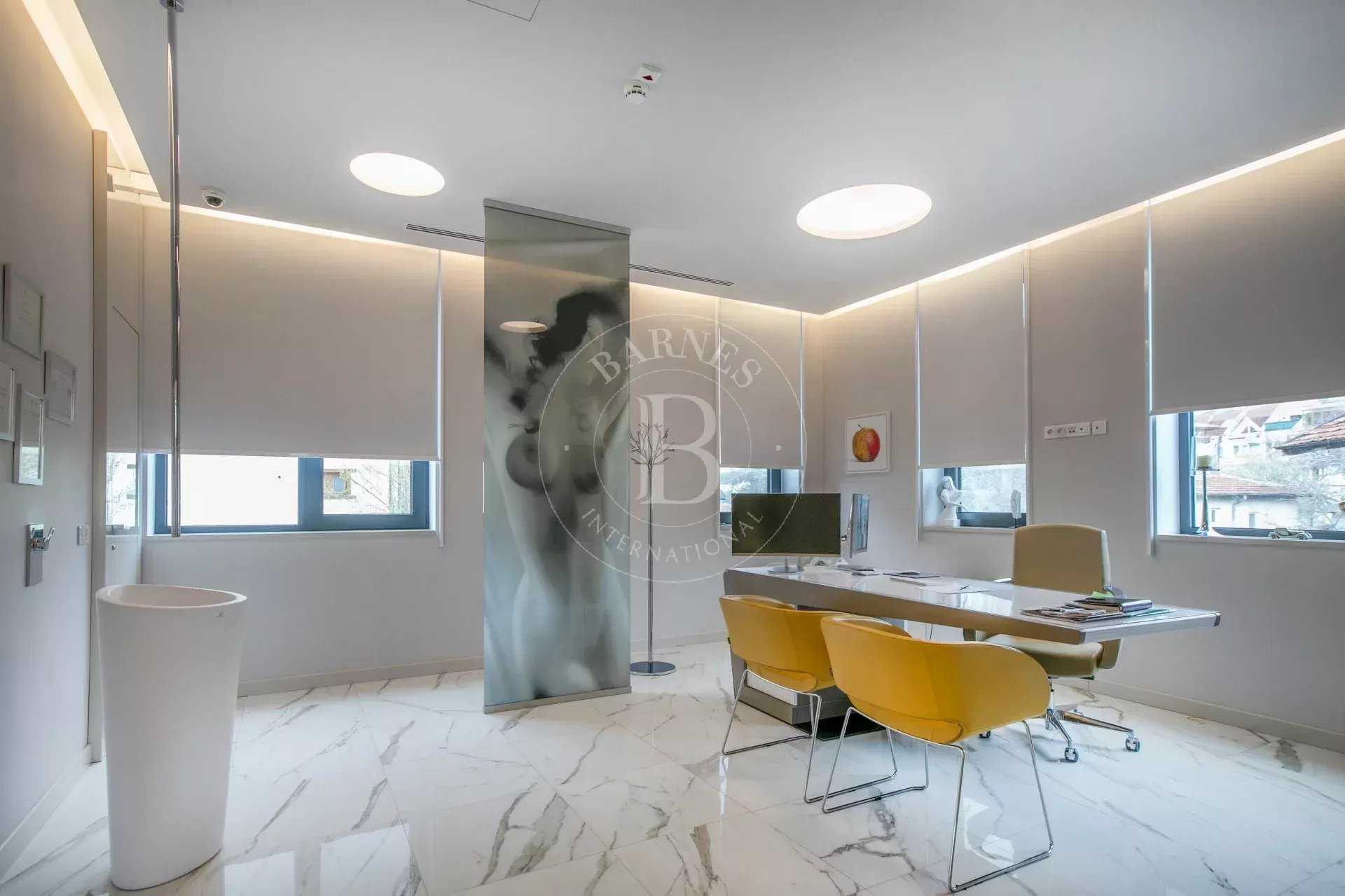 Sofia  - Commerce 16 Pi&egrave;ces