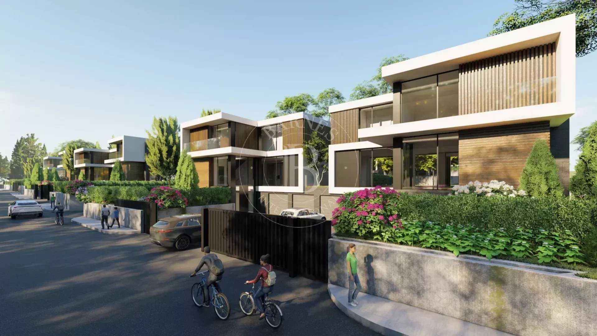 Sofia  - House 5 Bedrooms