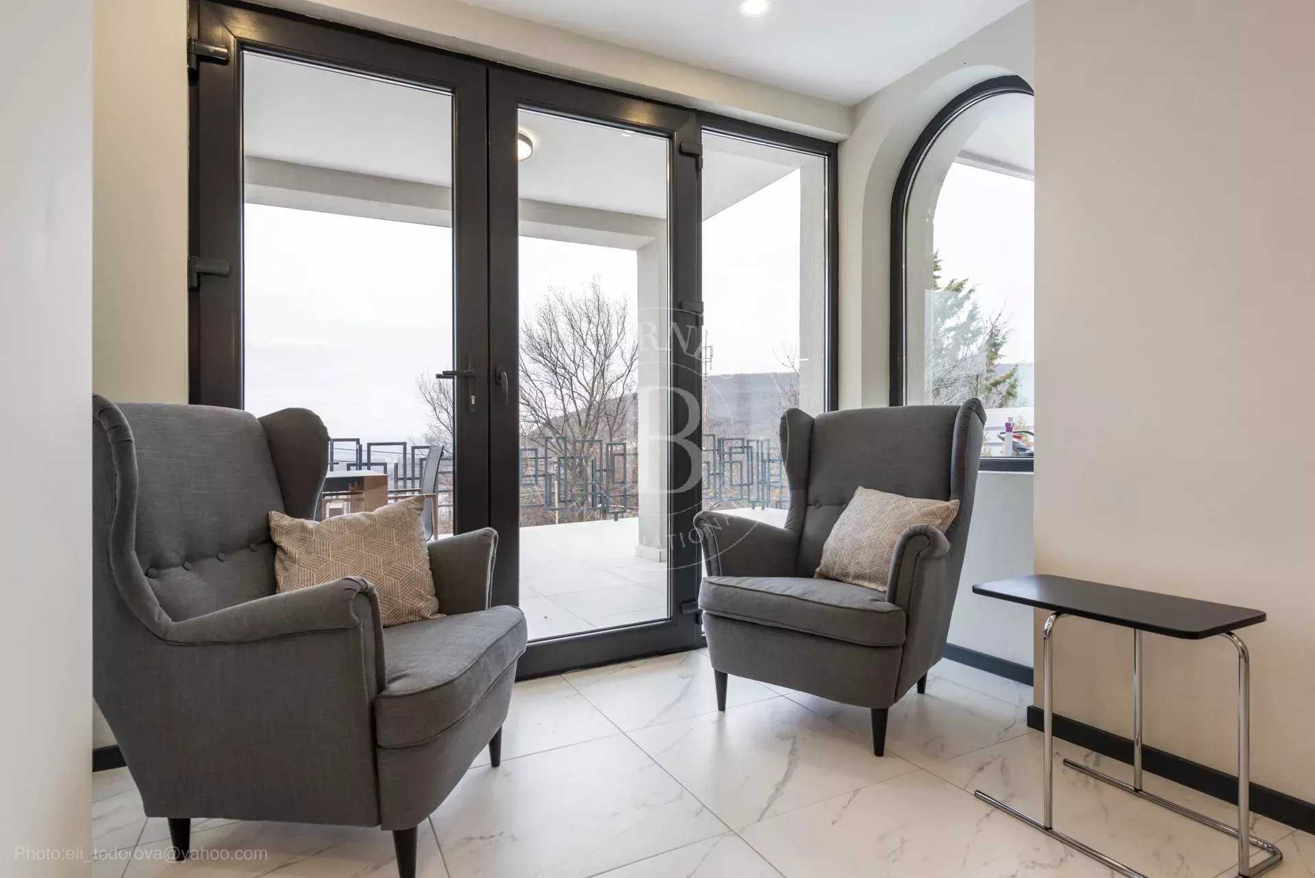 Balchik  - Maison 7 Pi&egrave;ces 5 Chambres