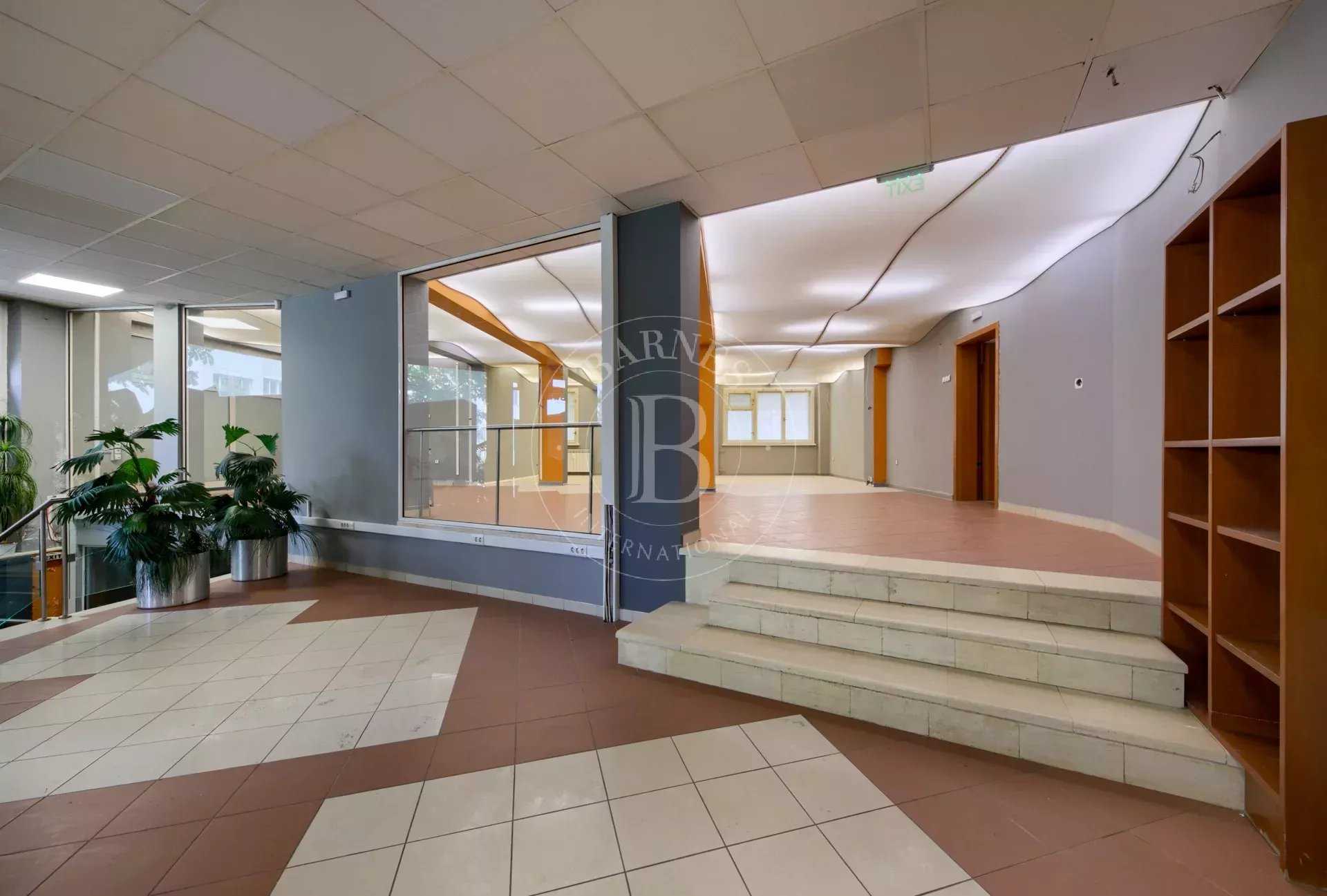 Sofia  - Boutique 11 Pièces