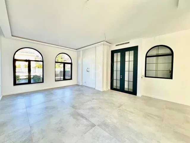 Sofia  - House 4 Bedrooms