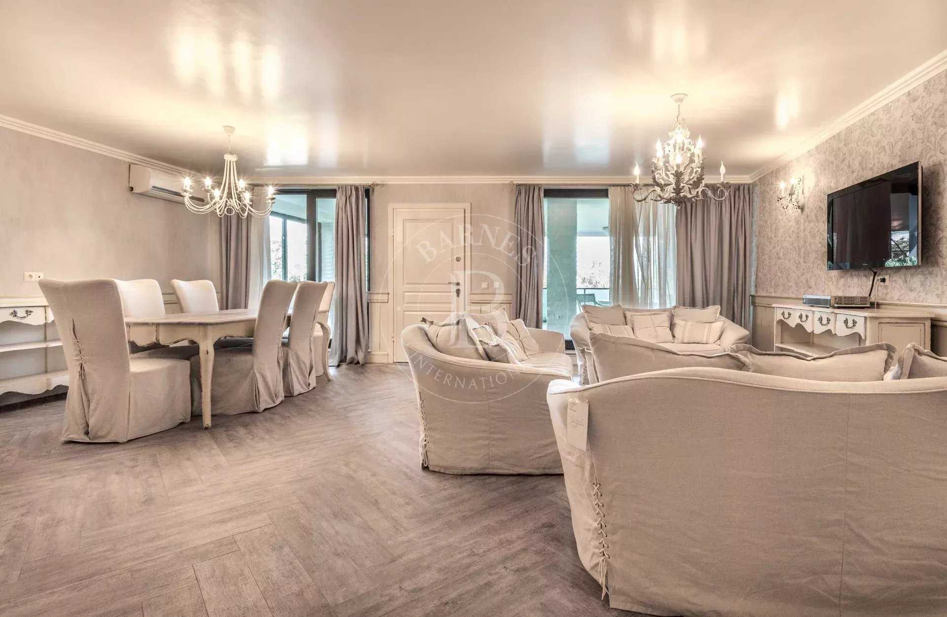 Varna  - Appartement 3 Pièces 2 Chambres