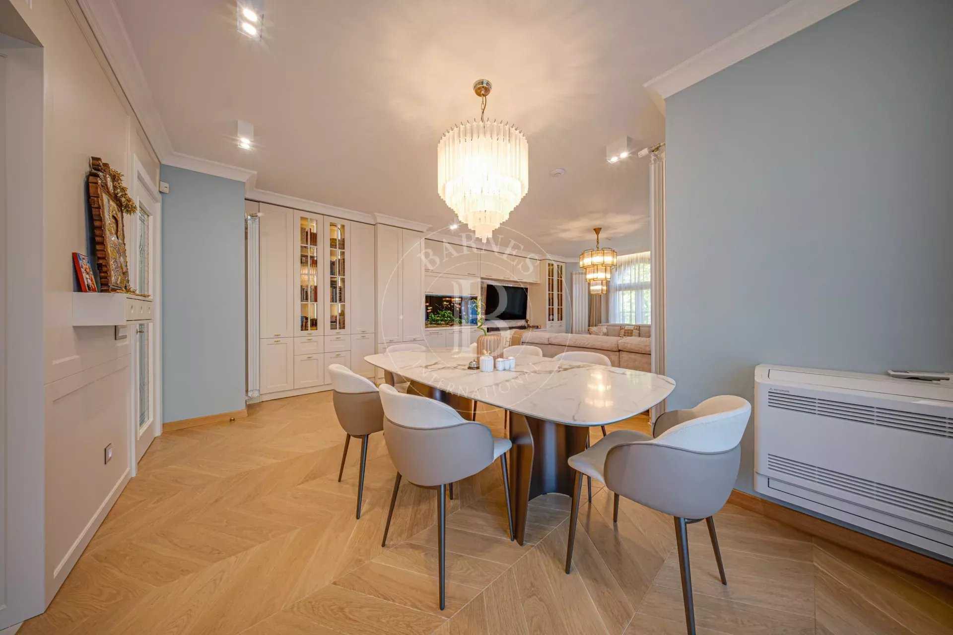 Sofia  - Piso 4 Cuartos 3 Habitaciones