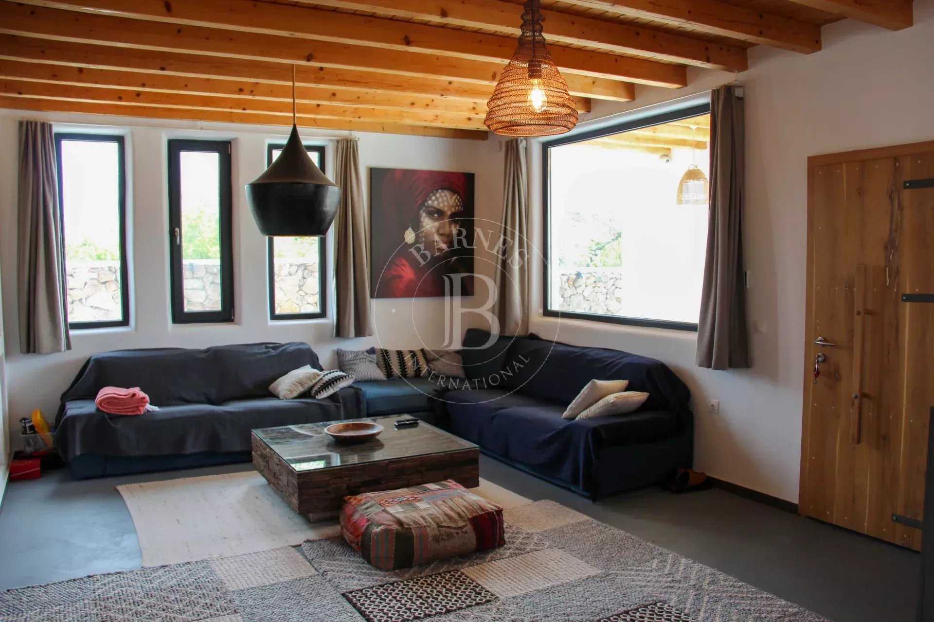 Nessebar  - Maison 5 Pièces 4 Chambres
