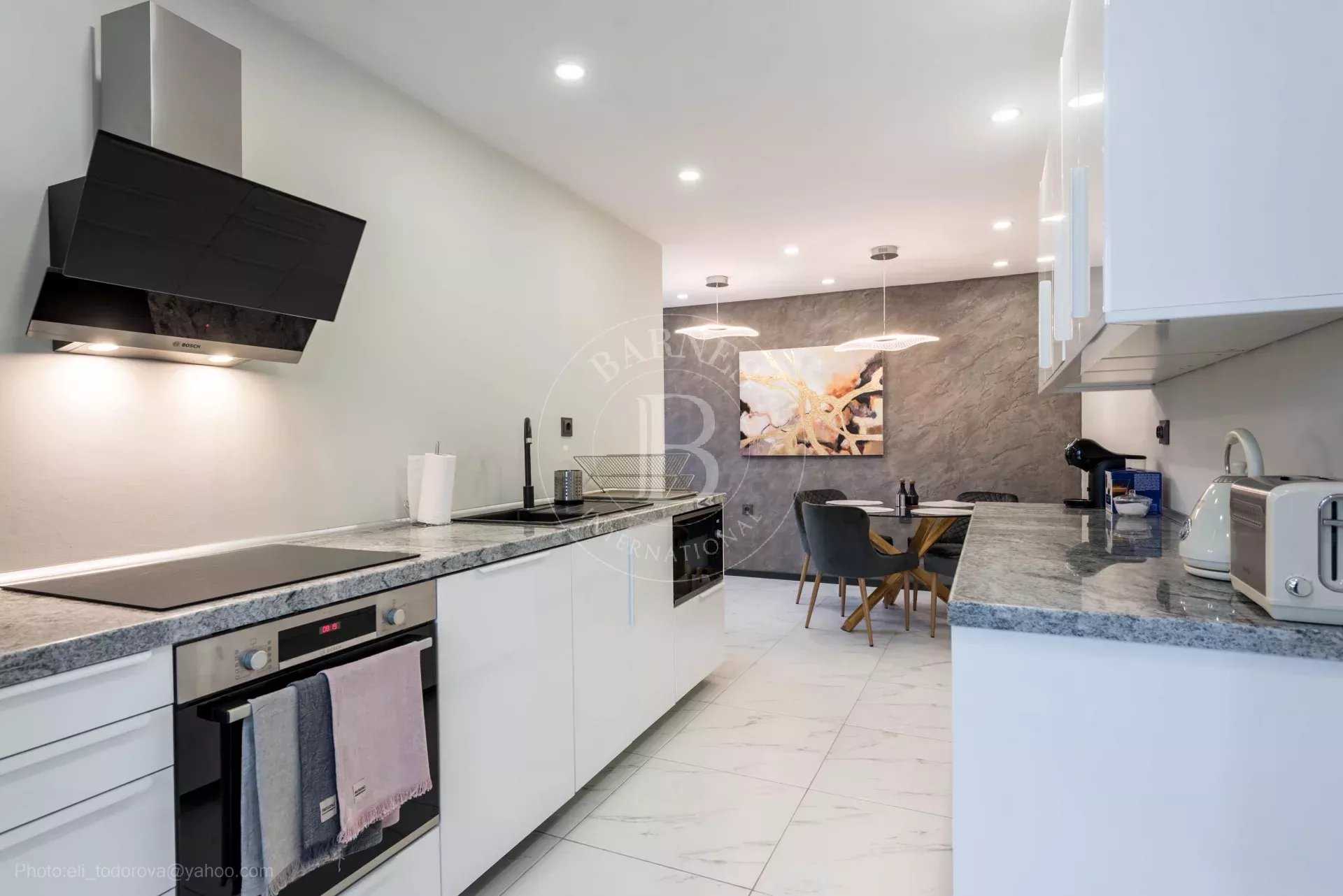 Balchik  - Maison 7 Pi&egrave;ces 5 Chambres