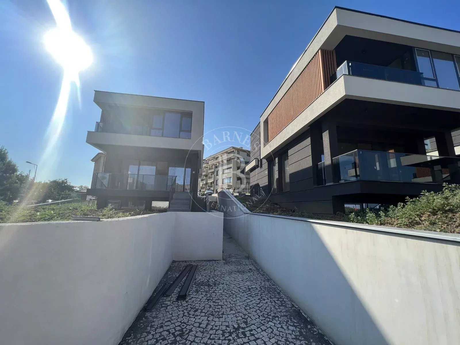 Tsarevo  - Maison 5 Pièces 3 Chambres