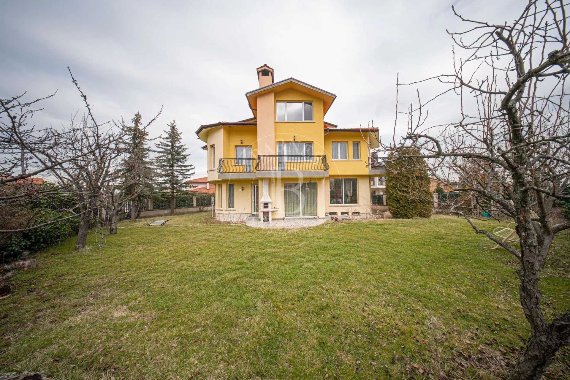 Maison Bankya