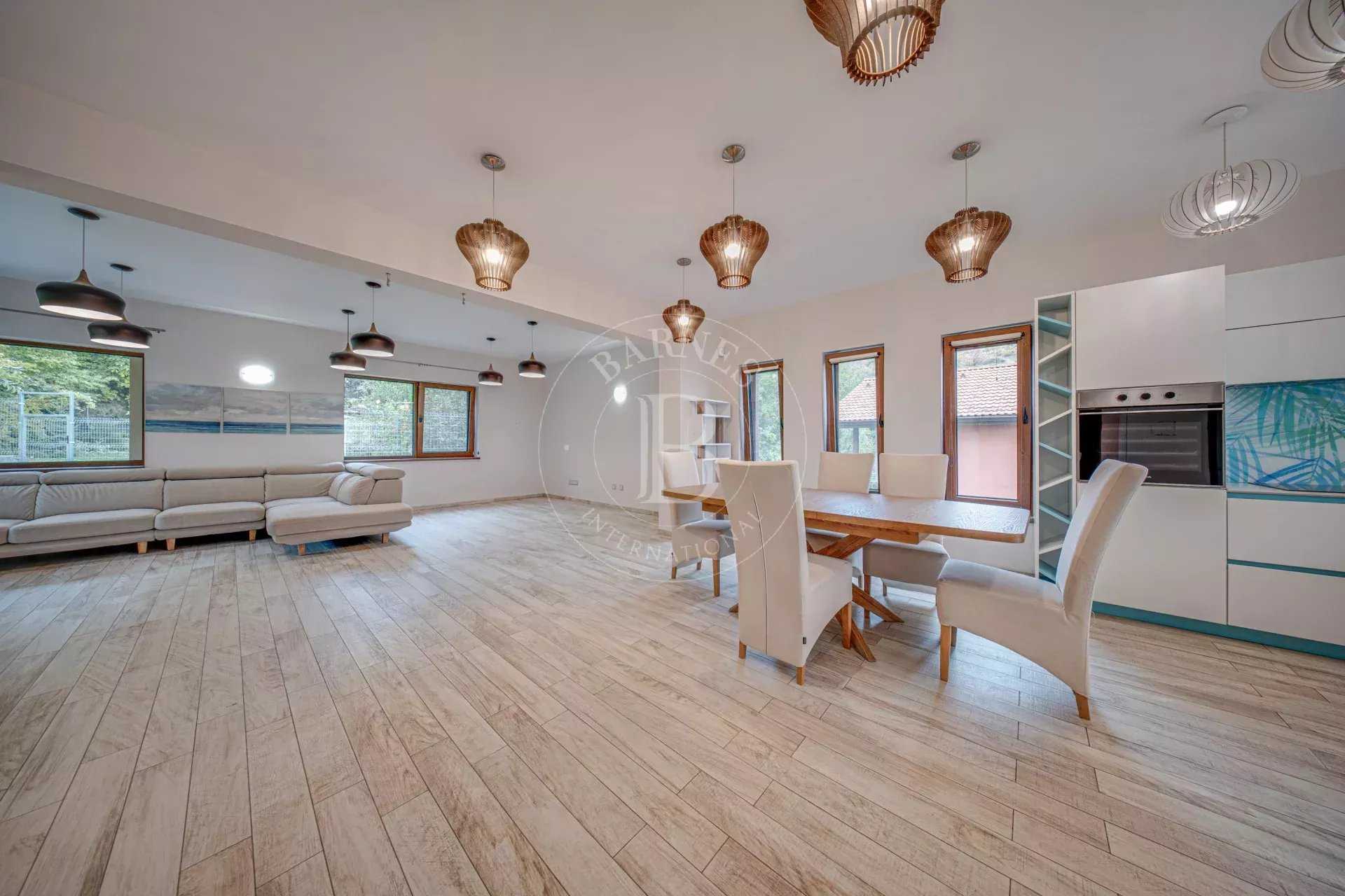 Bistrica  - Piso 7 Cuartos 5 Habitaciones