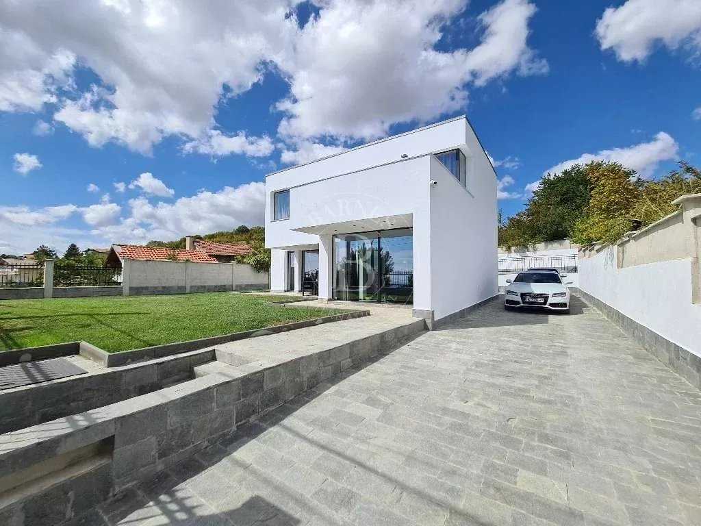 Albena  - Maison 4 Pi&egrave;ces 3 Chambres