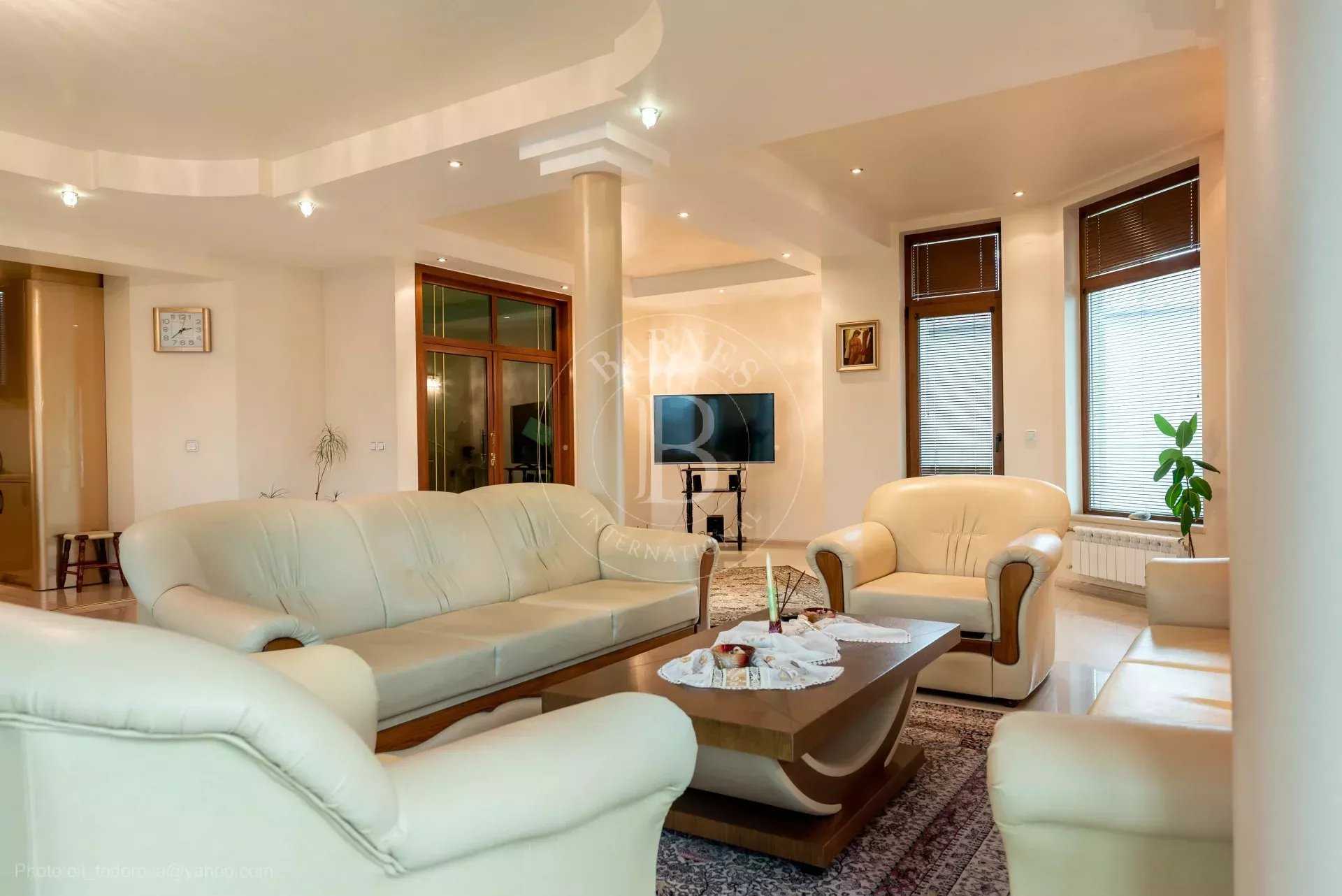 Dobrich  - Maison 5 Pi&egrave;ces 3 Chambres