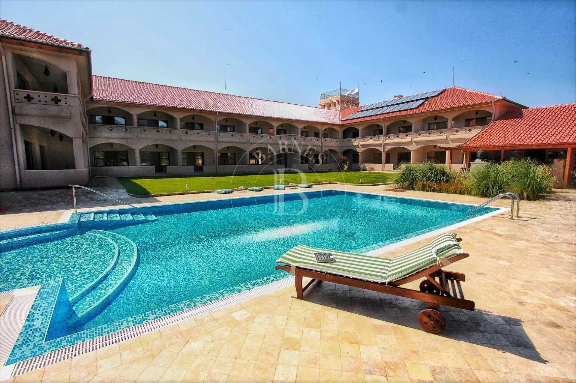 Hôtel Primorsko  -  ref 83176503 (picture 1)