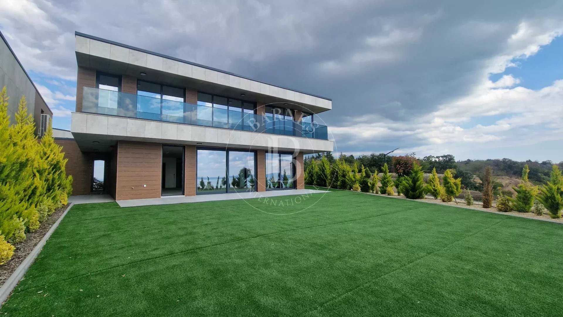 House Burgas  -  ref 86426654 (picture 1)