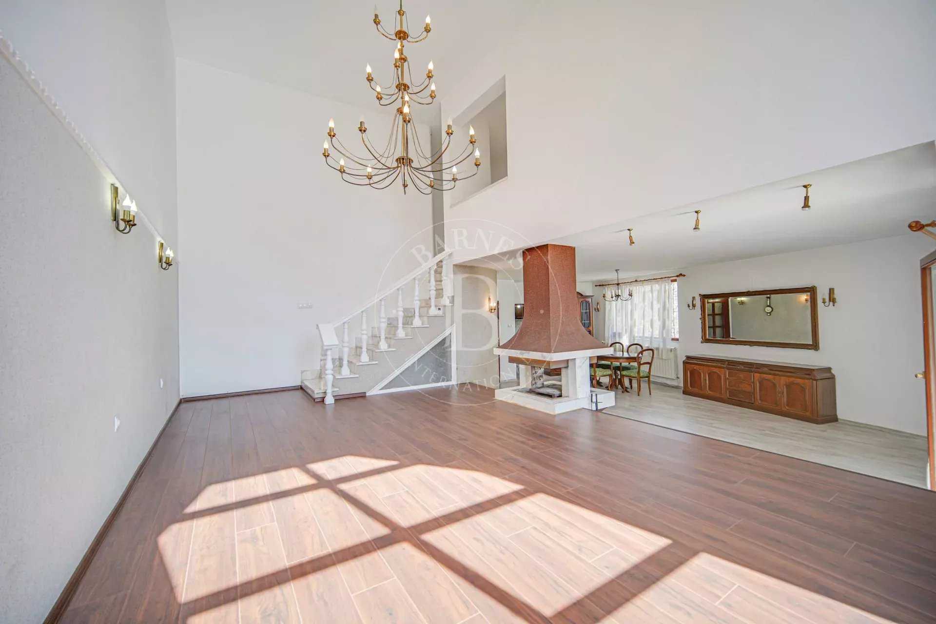 Maison Sofia  -  ref 85503799 (picture 1)