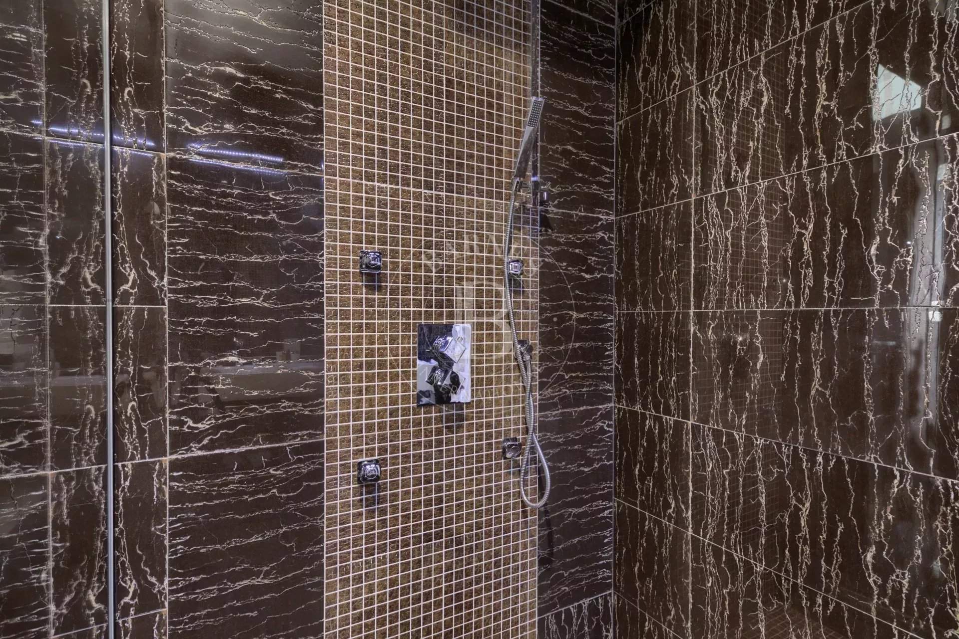 Sofia  - Piso 3 Cuartos 2 Habitaciones - picture 10