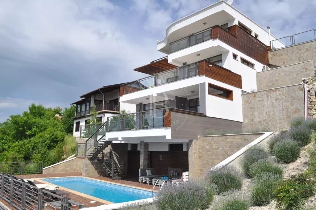 Balchik  - Villa 4 Bedrooms - picture 2