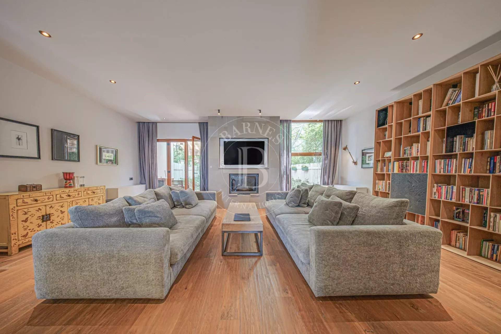 Sofia  - Apartment 3 Bedrooms - picture 1