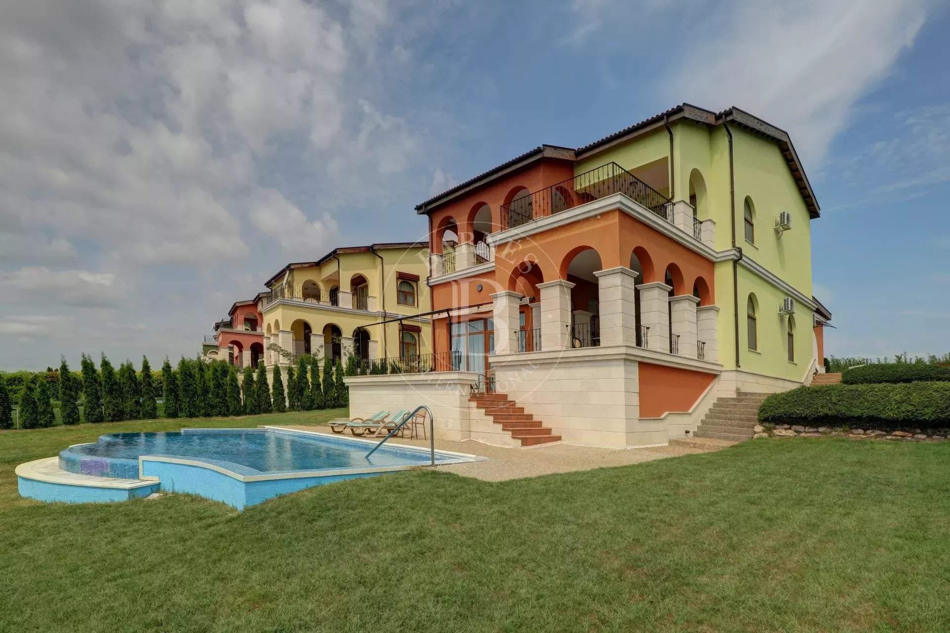 Balchik  - Villa 4 Bedrooms - picture 3