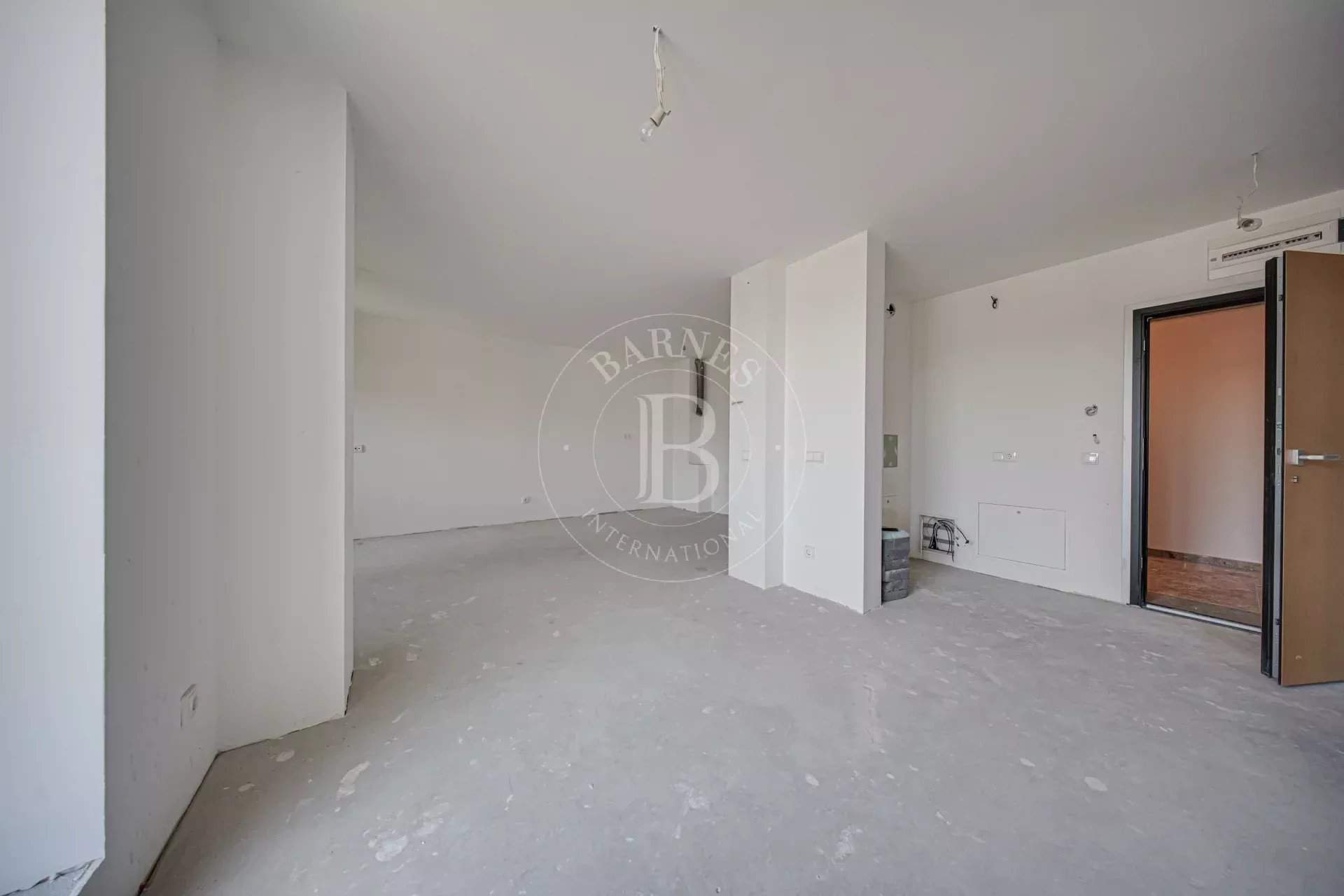 Sofia  - Piso 2 Cuartos, 1 Habitacion - picture 6