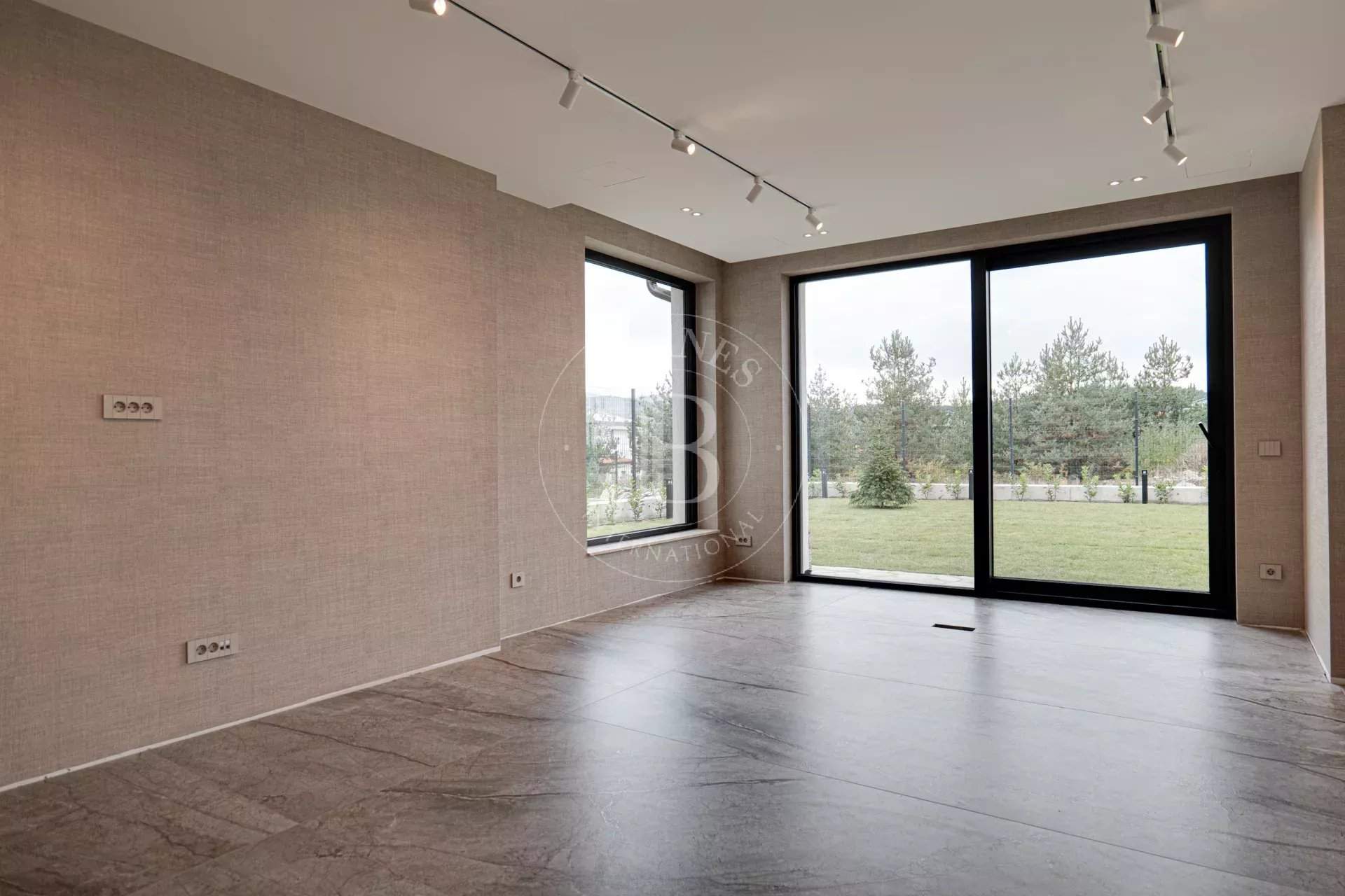 Sofia  - Maison 7 Pi&egrave;ces 3 Chambres - picture 9