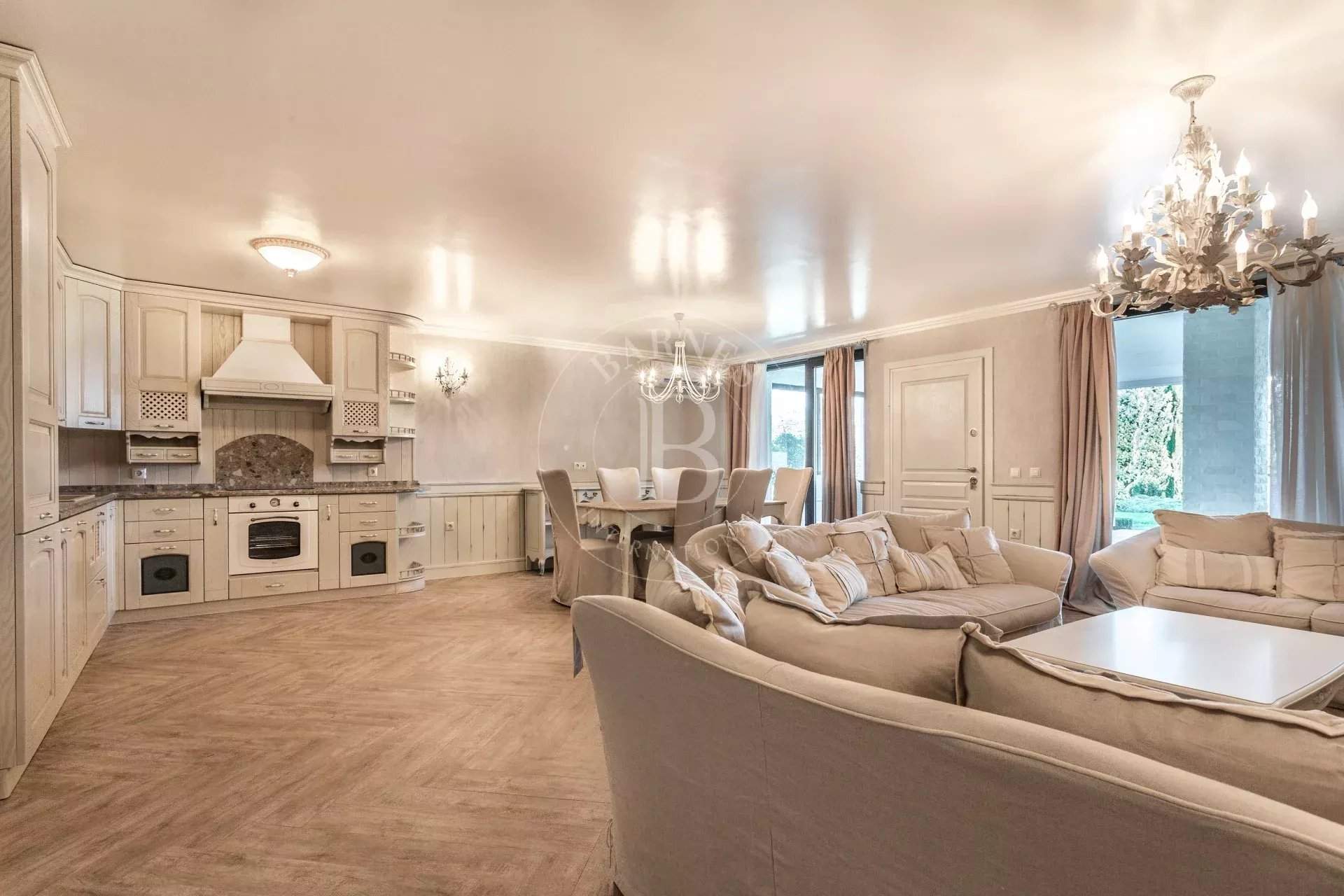 Varna  - Appartement 3 Pièces 2 Chambres - picture 2