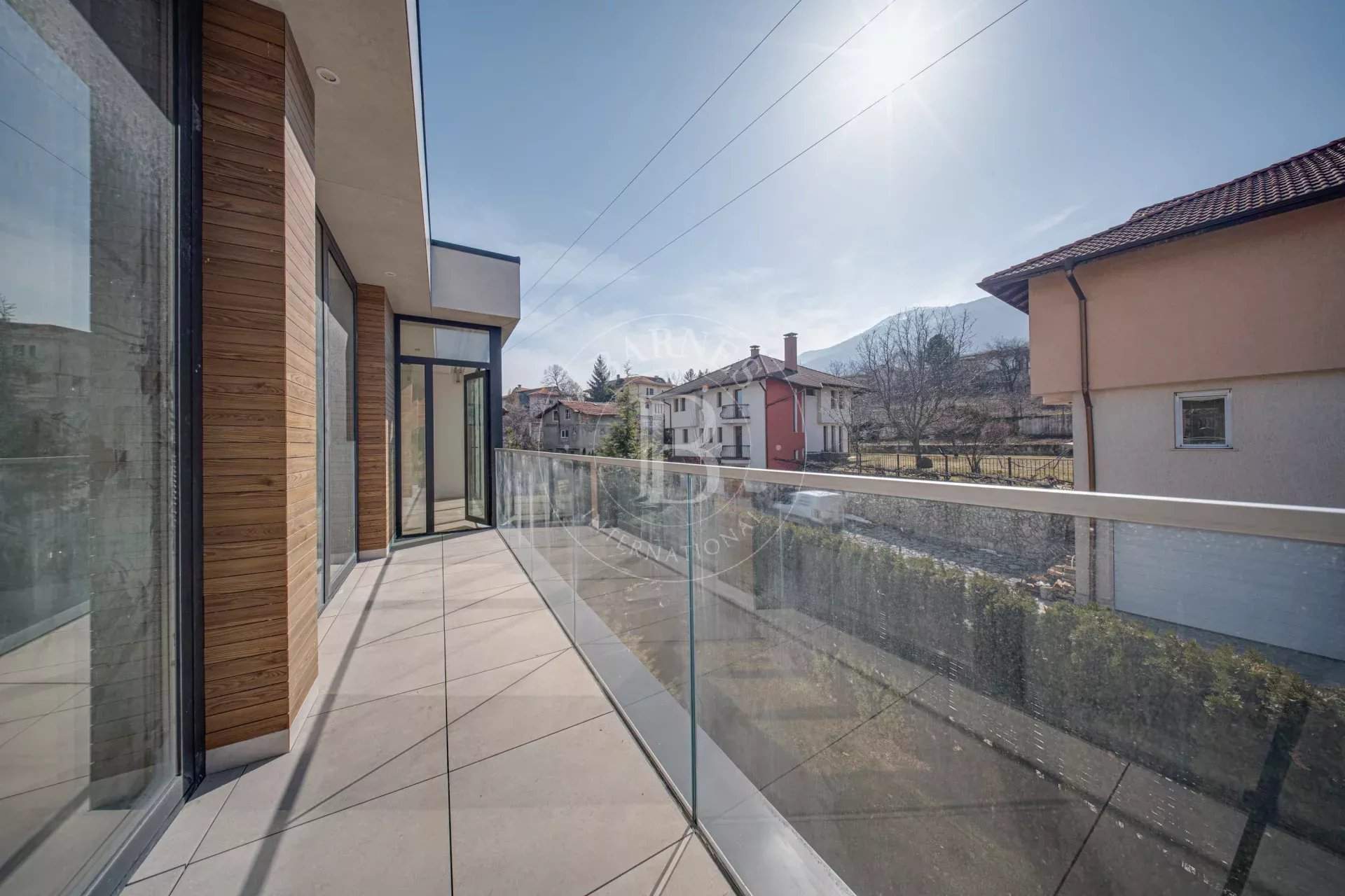 Sofia  - Maison 5 Pi&egrave;ces 3 Chambres - picture 1