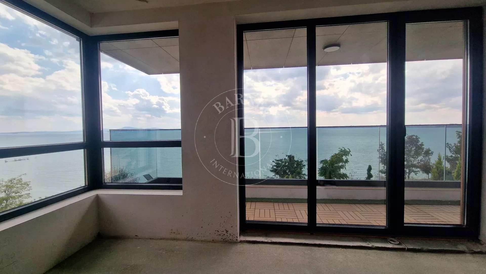 Burgas  - House 3 Bedrooms - picture 11