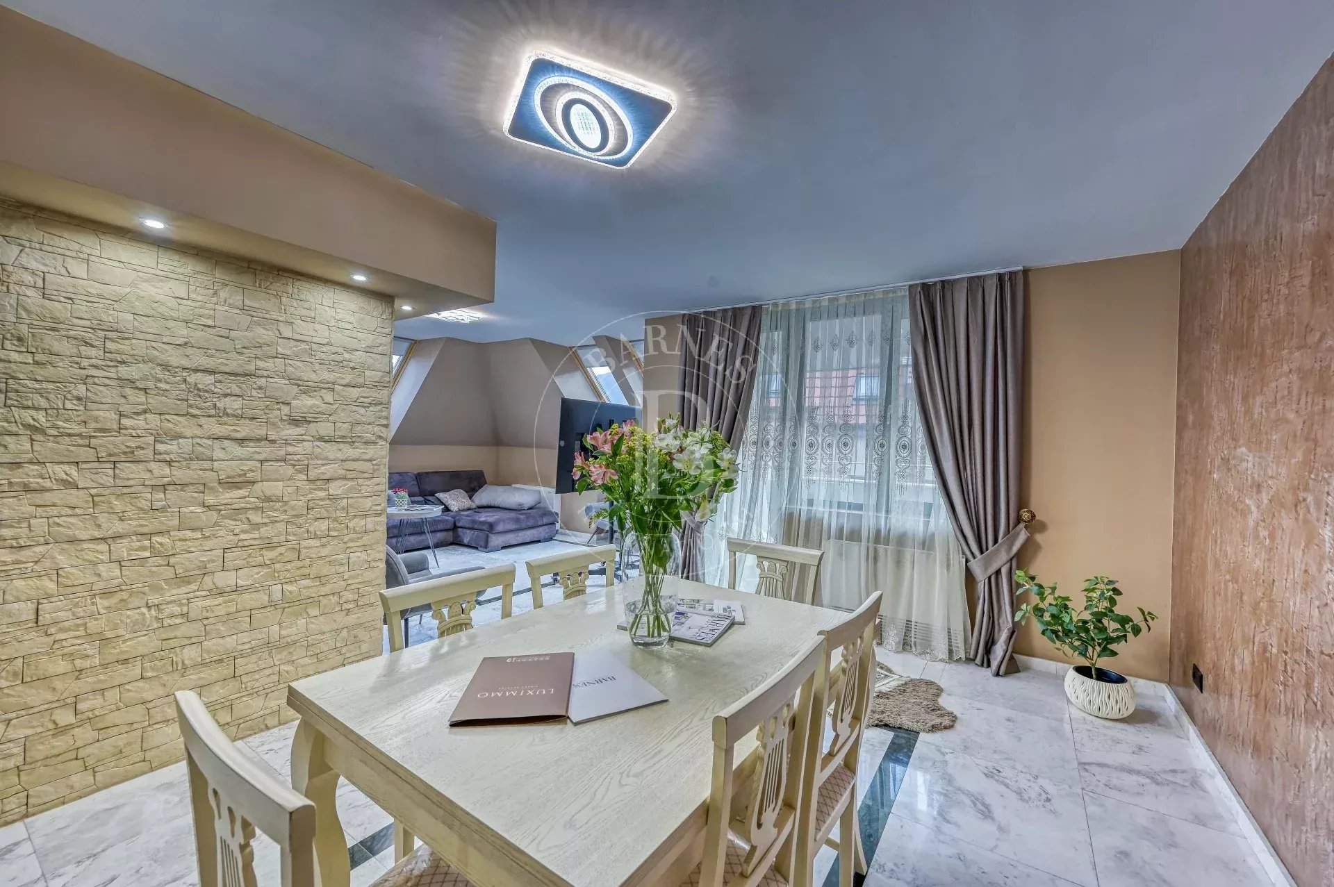 Sofia  - Apartment 3 Bedrooms - picture 1