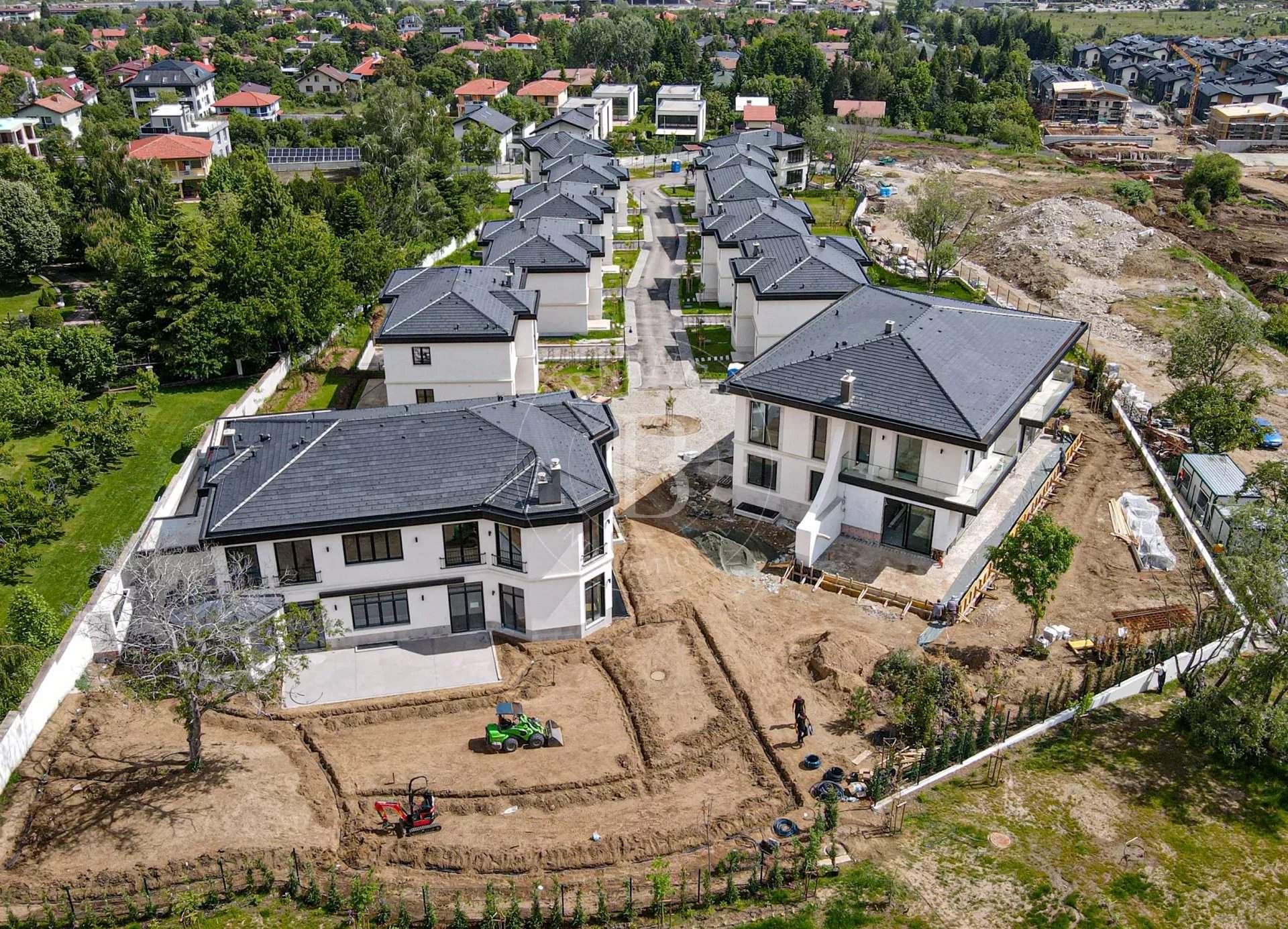 Sofia  - Maison 9 Pièces 4 Chambres - picture 12