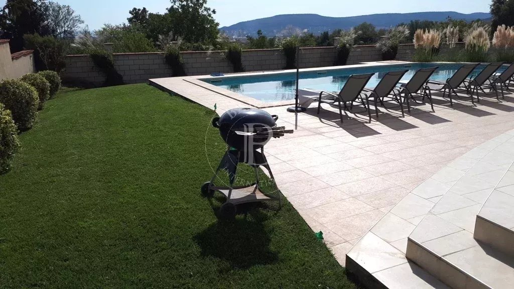 Albena  - House 5 Bedrooms - picture 16