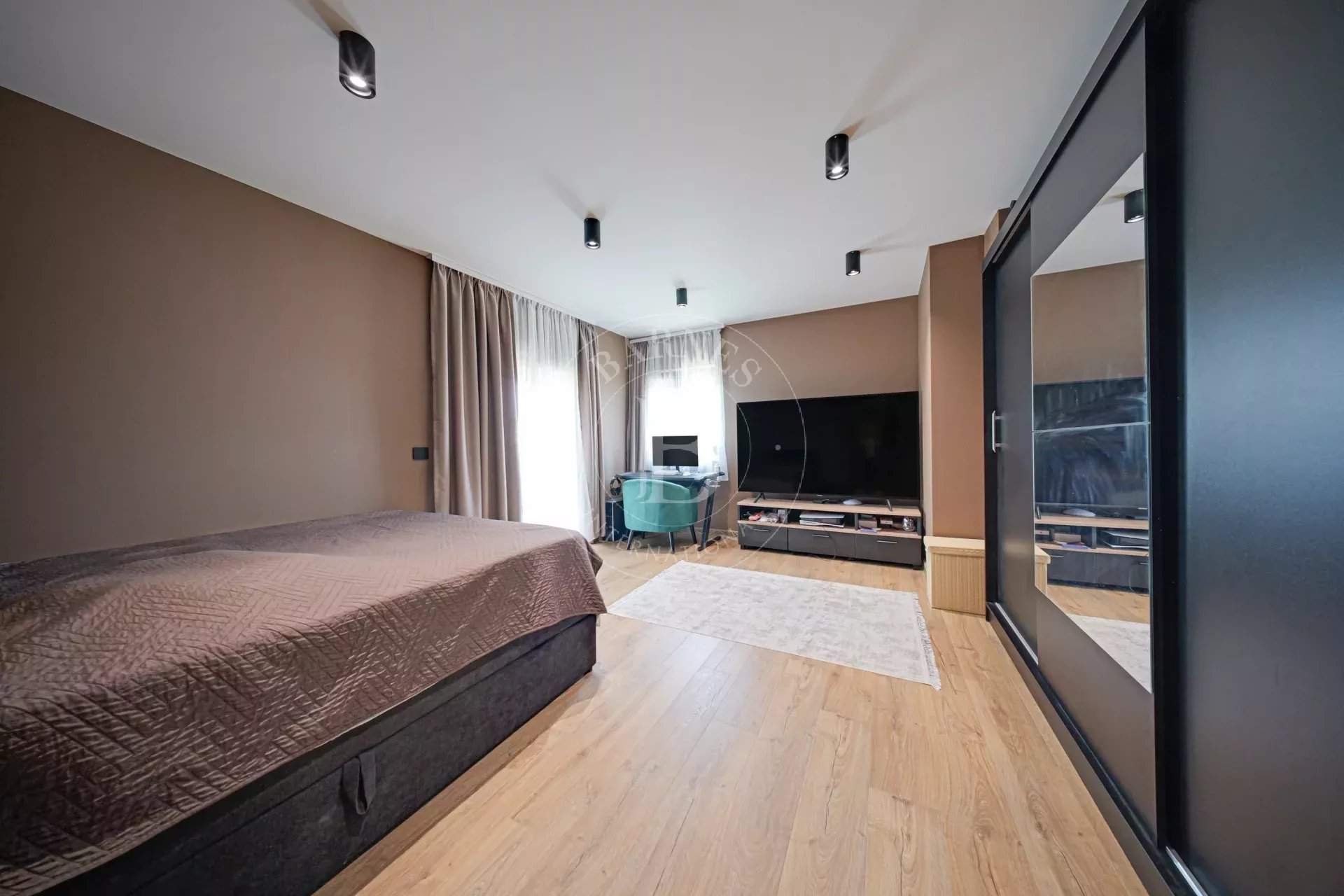 Sofia  - Maison 5 Pi&egrave;ces 3 Chambres - picture 14