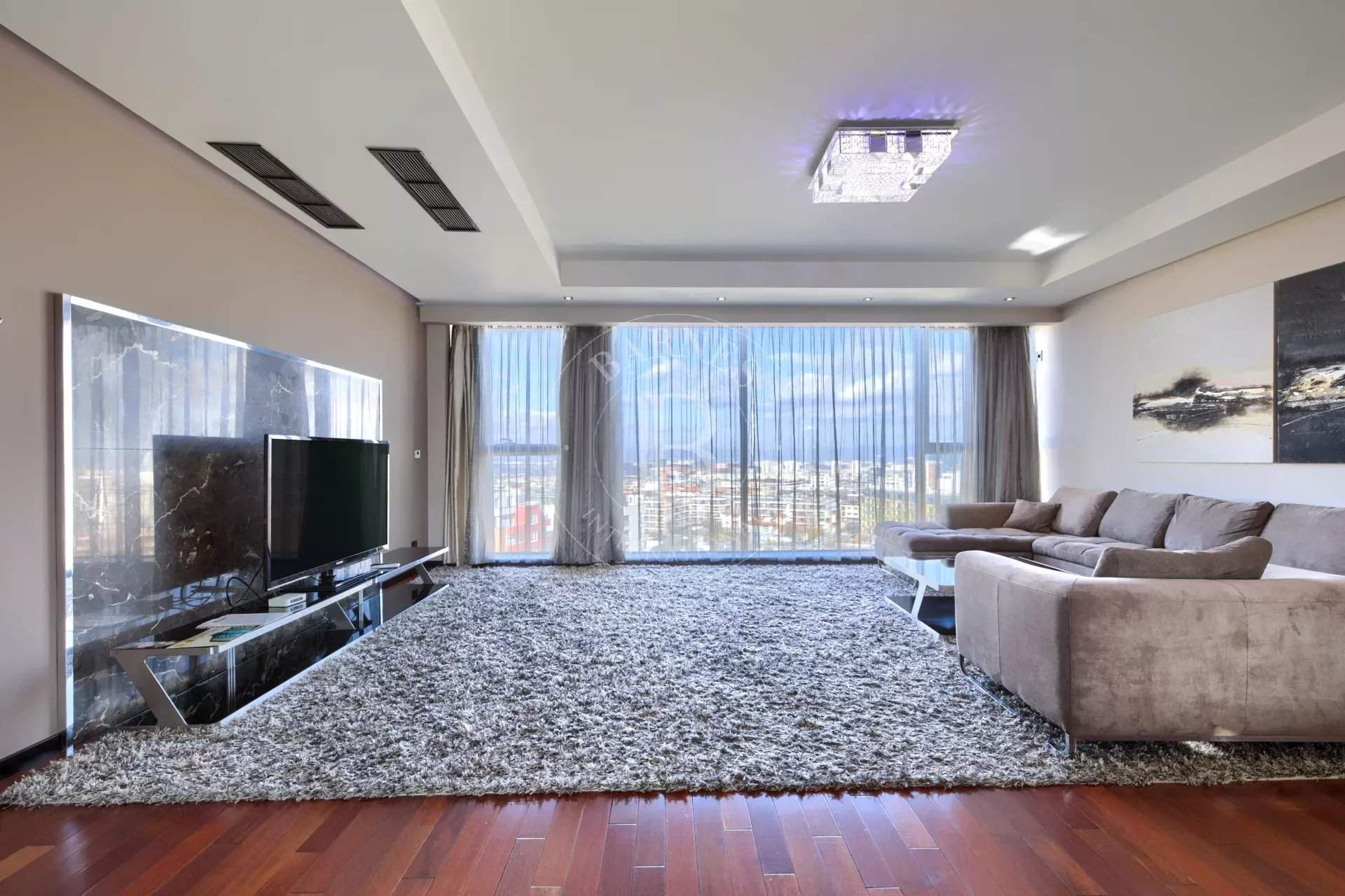 Sofia  - Piso 3 Cuartos 2 Habitaciones - picture 1