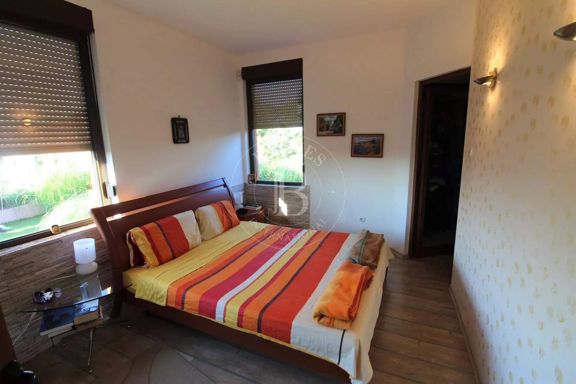 Burgas  - Maison 5 Pièces 4 Chambres - picture 14