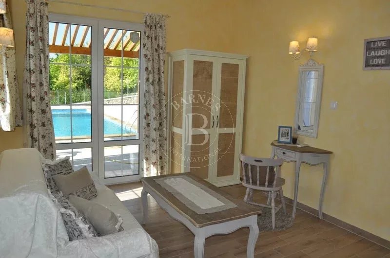 Dobrich  - Villa 4 Bedrooms - picture 12