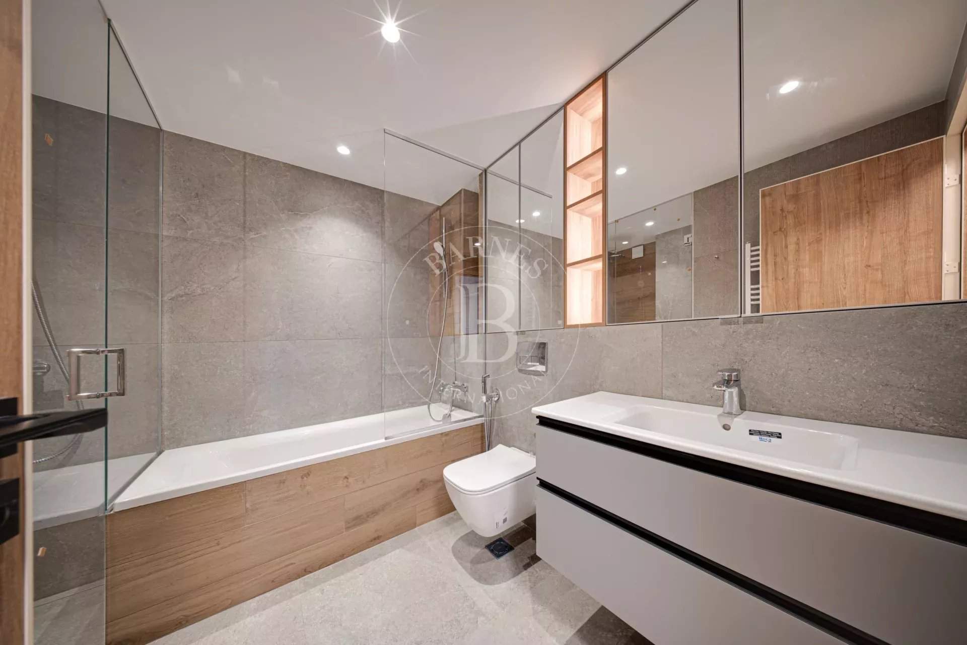 Sofia  - Piso 3 Cuartos 2 Habitaciones - picture 13