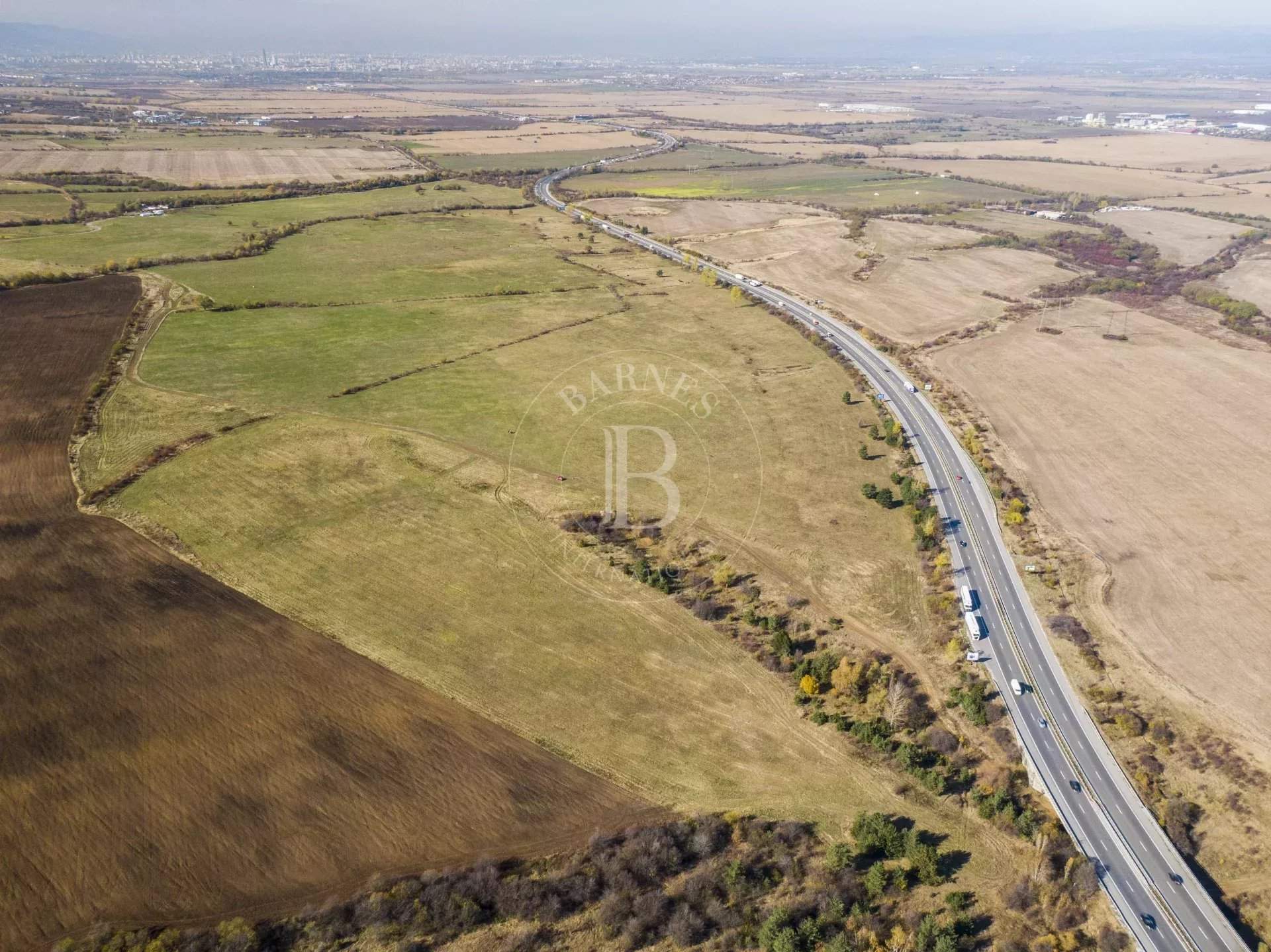 Lozen  - Plot of land  - picture 1