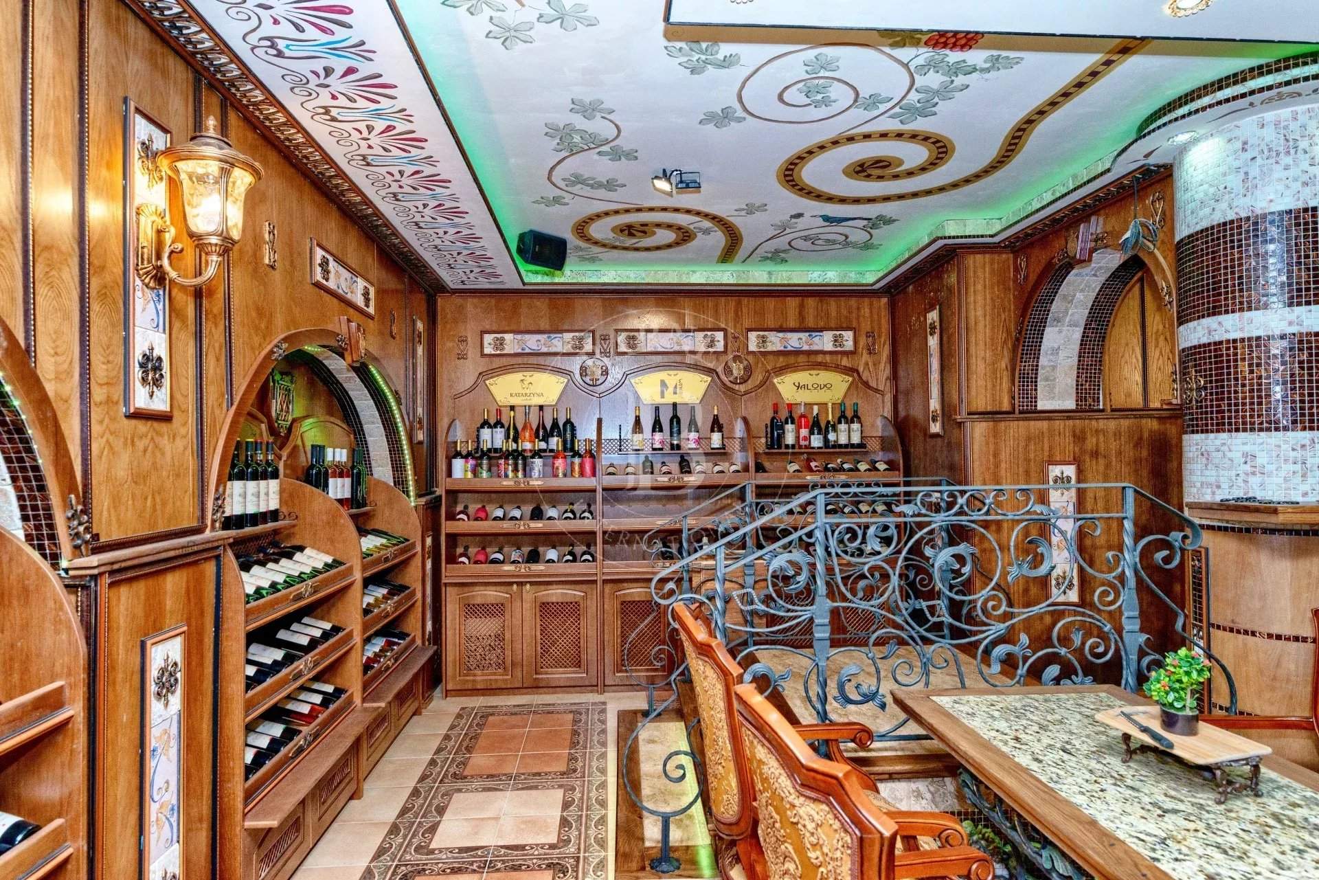 Plovdiv  - Hotel  - picture 2