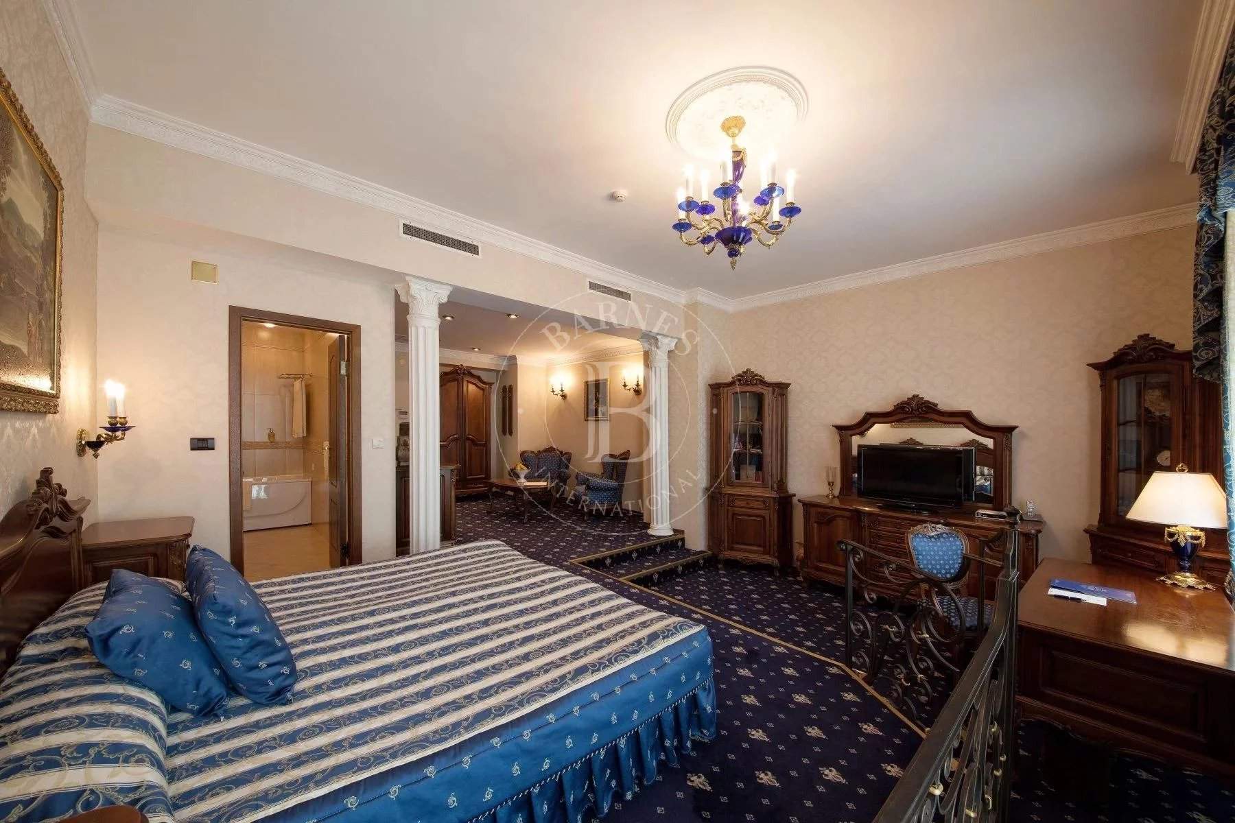 Varna  - Hotel 24 Bedrooms - picture 4