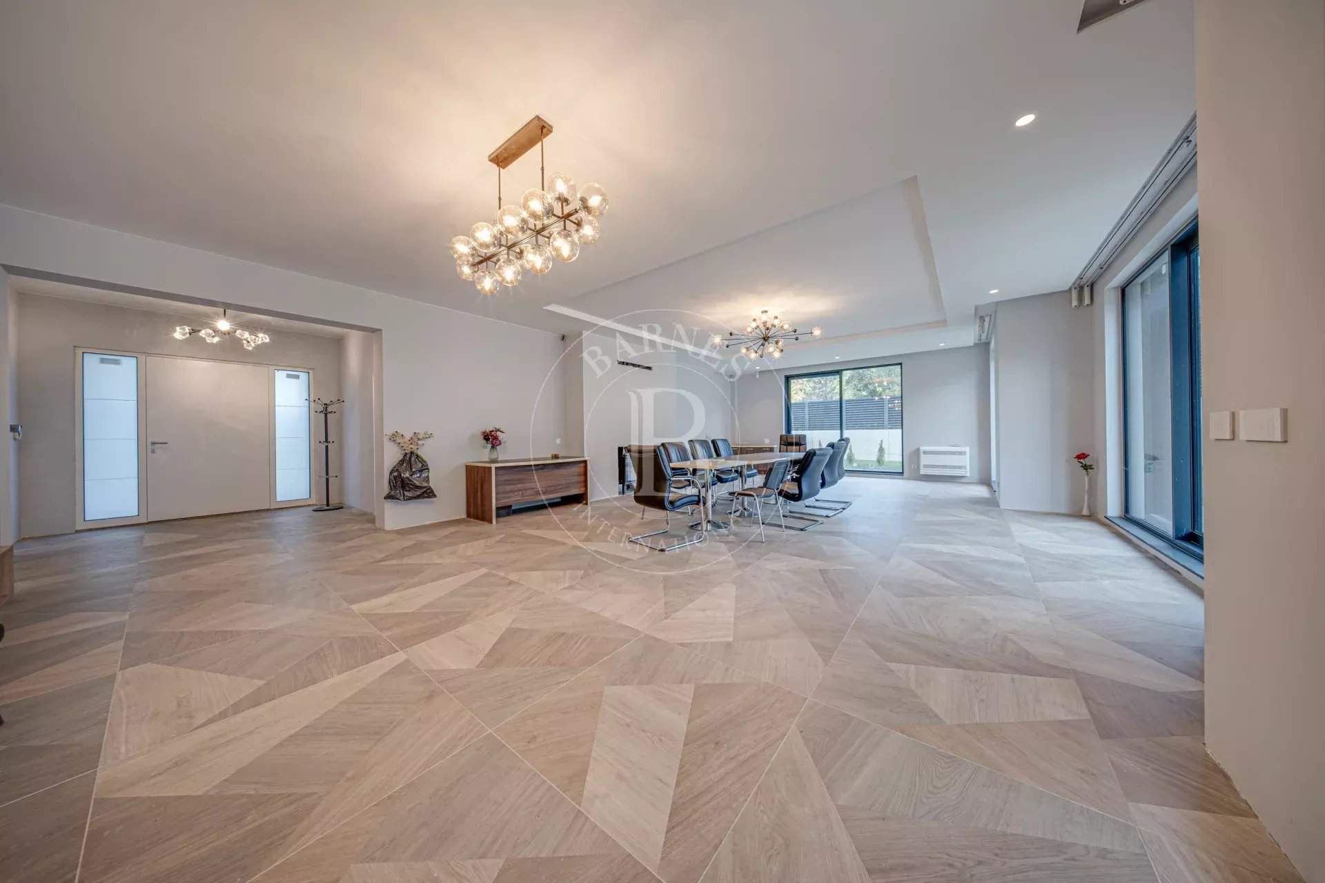 Sofia  - Casa 6 Cuartos 4 Habitaciones - picture 9