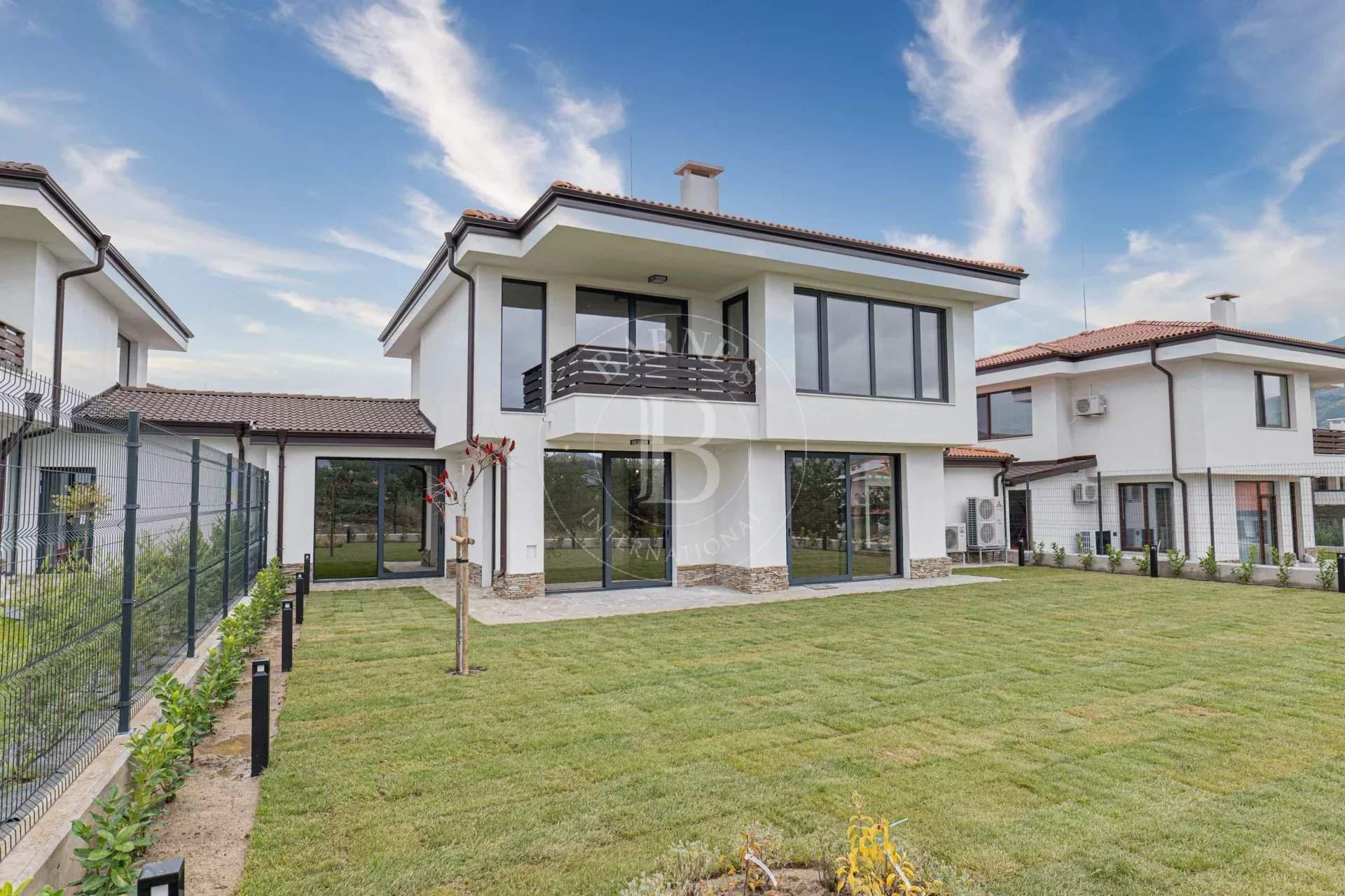 Sofia  - Maison 7 Pi&egrave;ces 3 Chambres - picture 4