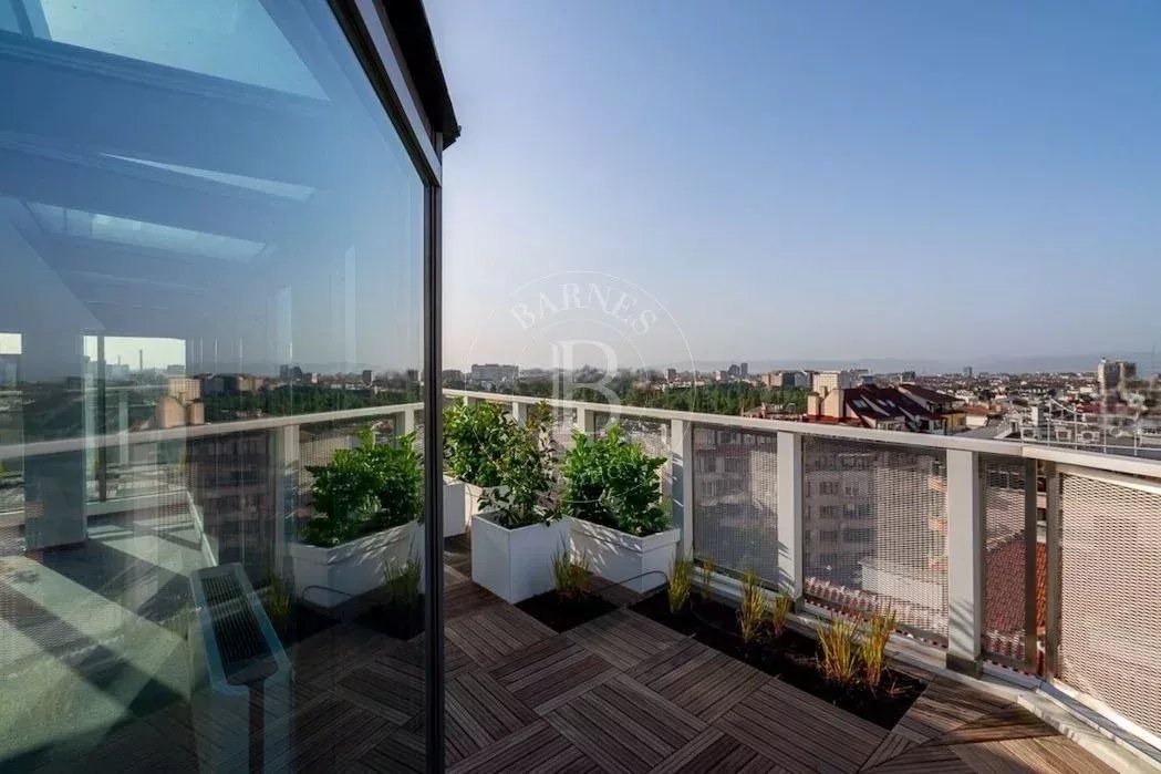 Sofia  - Immeuble  - picture 1