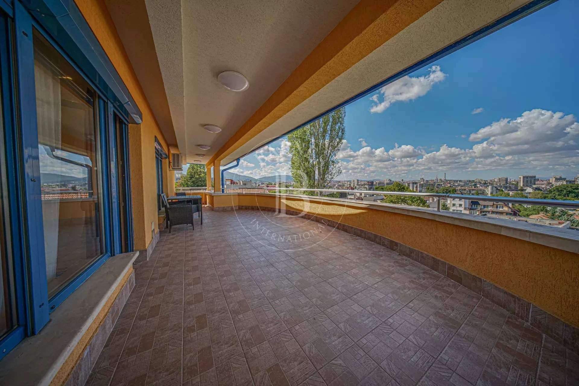 Garmen  - Piso 3 Cuartos 4 Habitaciones - picture 9