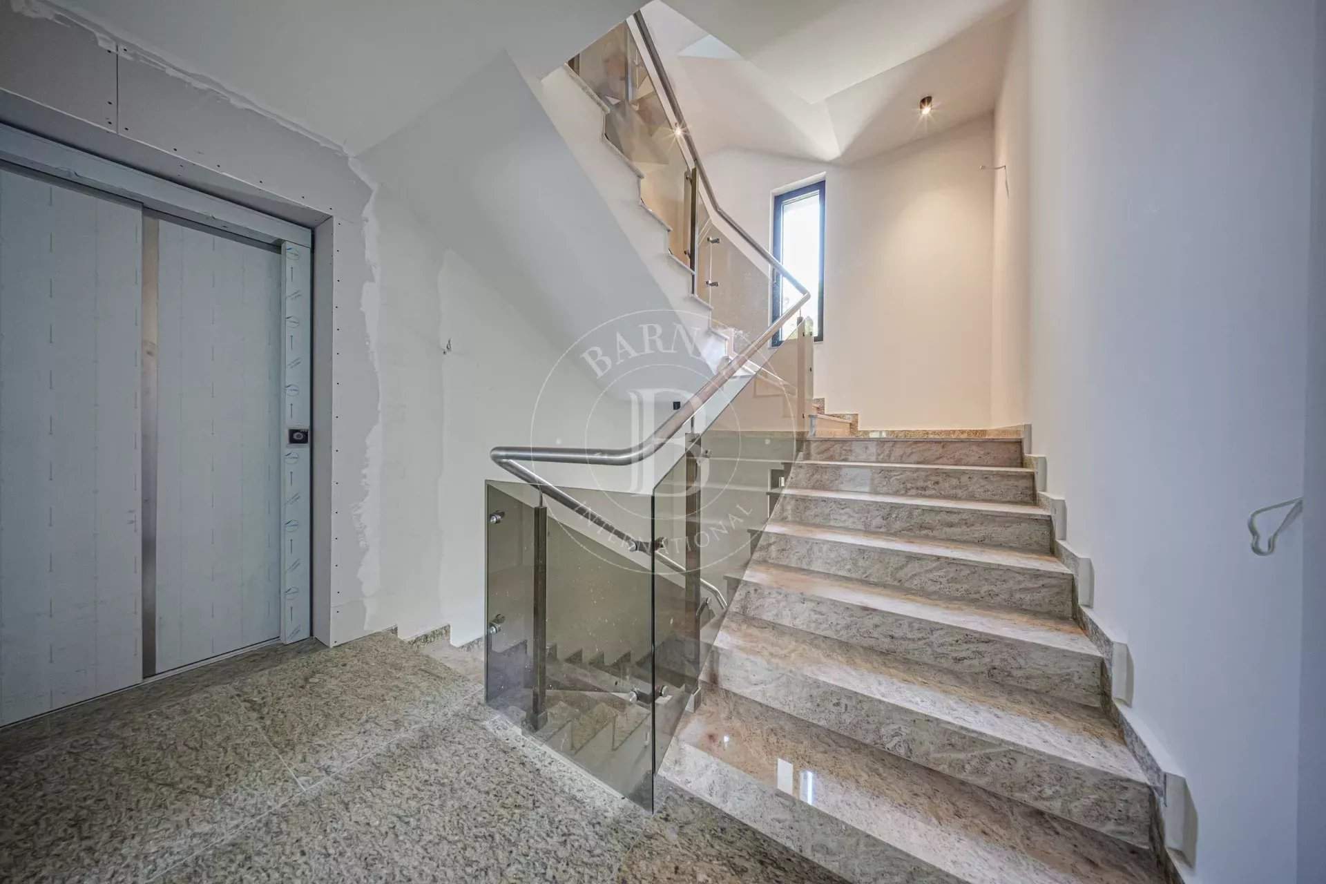 Sofia  - Piso 2 Cuartos, 1 Habitacion - picture 14