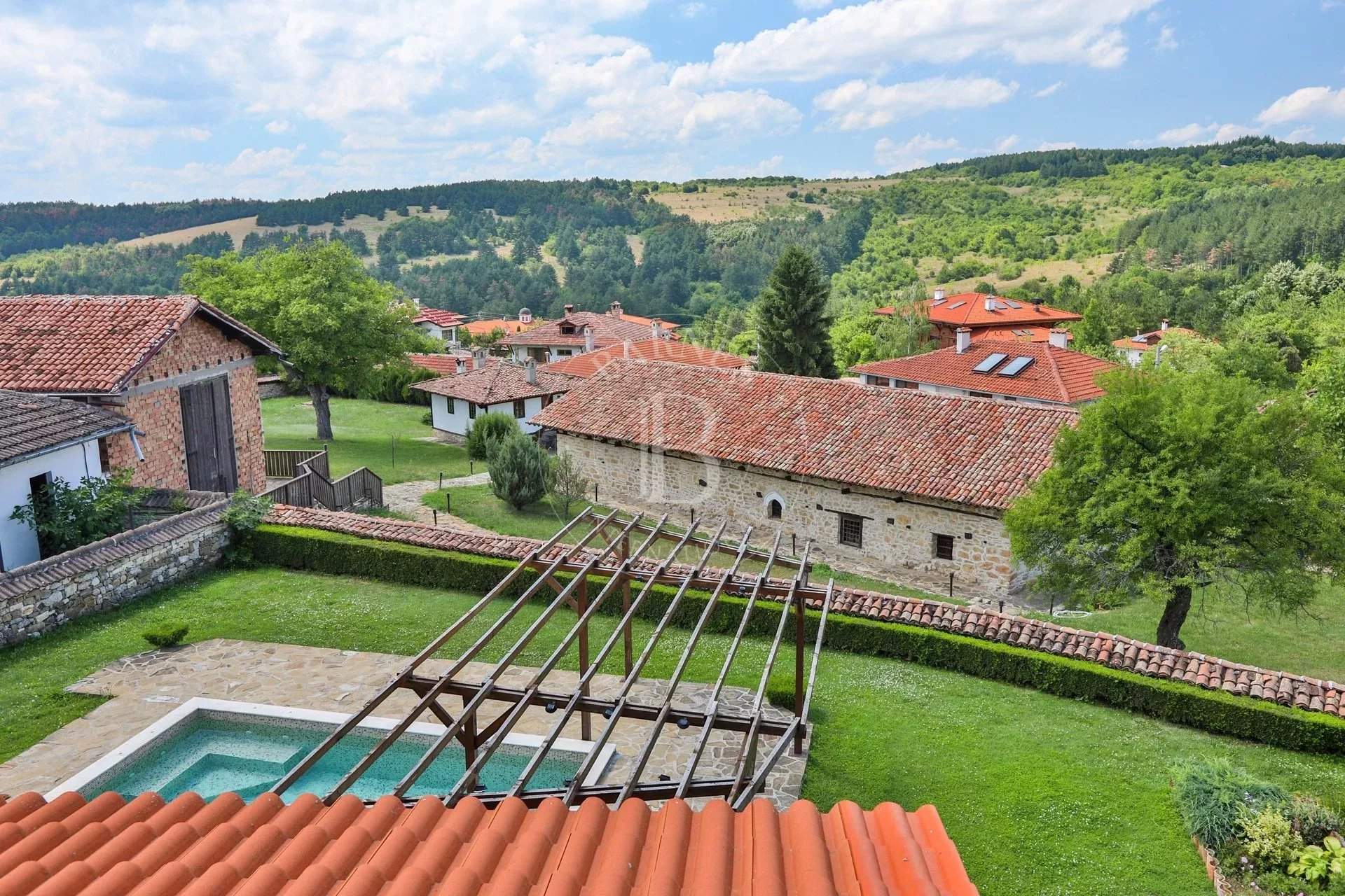 Veliko Tarnovo  - Maison 10 Pièces 8 Chambres - picture 19