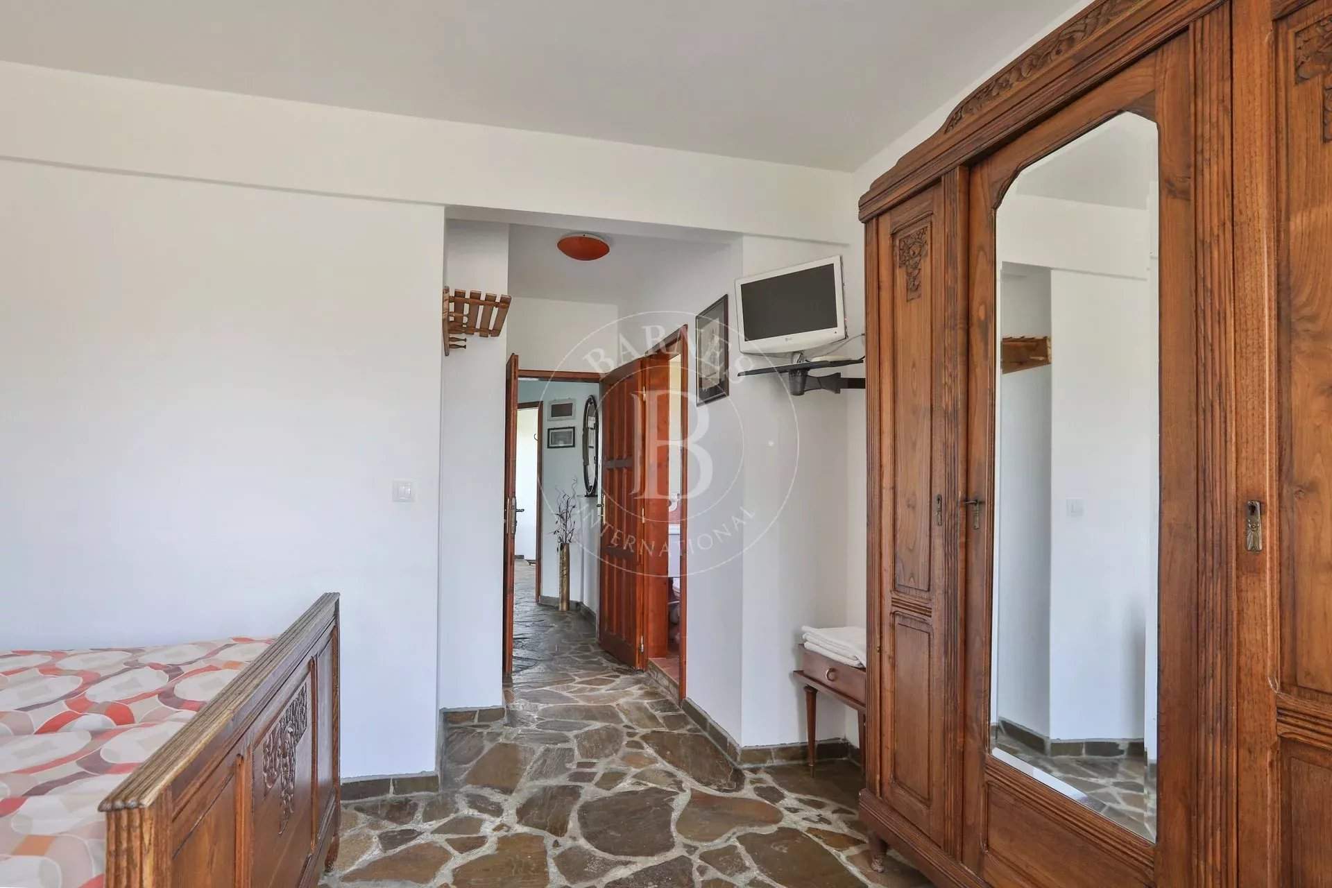 Veliko Tarnovo  - Maison 10 Pièces 8 Chambres - picture 16