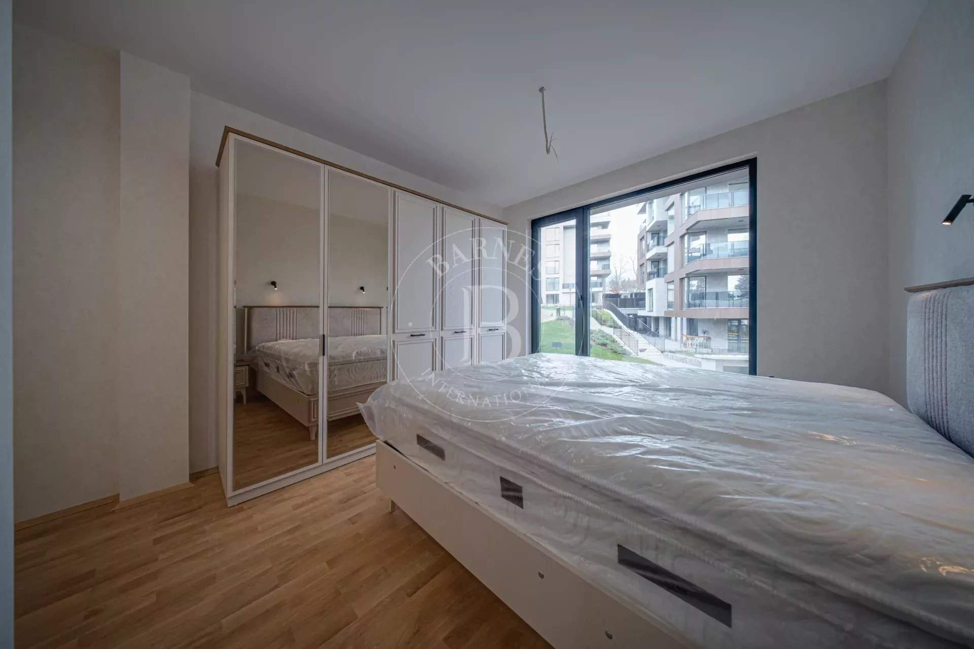 Sofia  - Piso 2 Cuartos, 1 Habitacion - picture 11