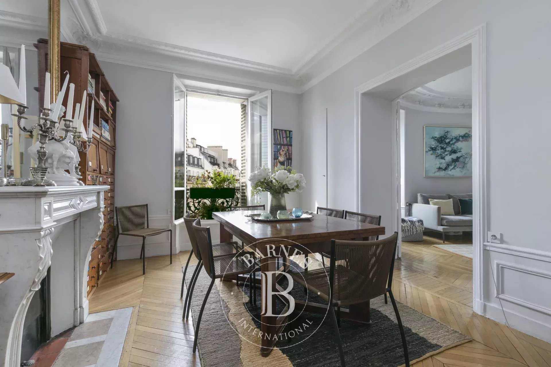 Paris  - Apartment 4 Bedrooms