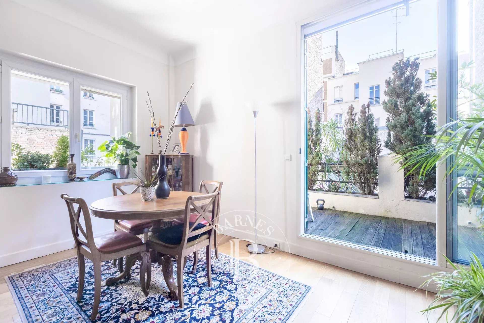 Paris  - Apartment 3 Bedrooms