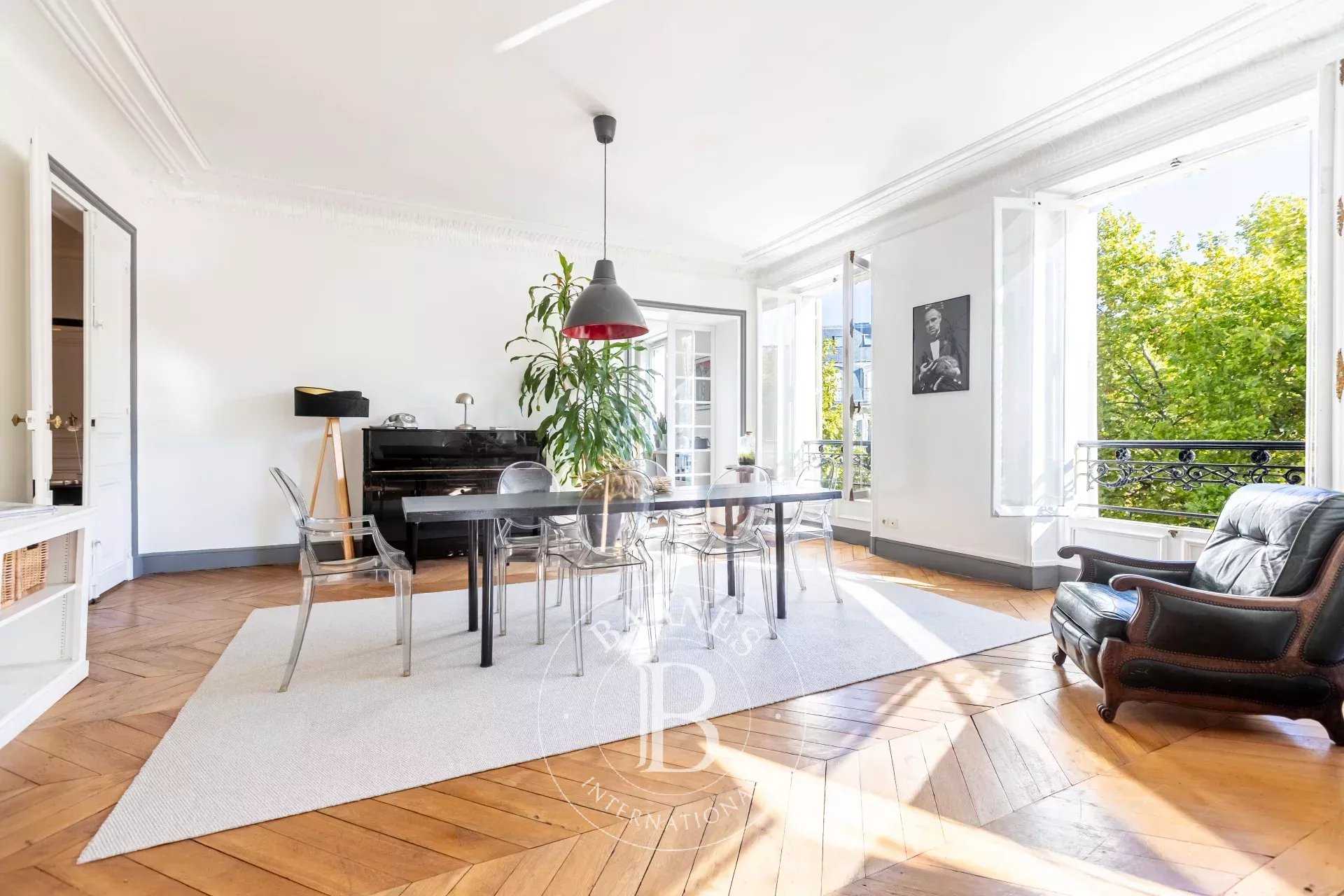 Paris  - Apartment 4 Bedrooms