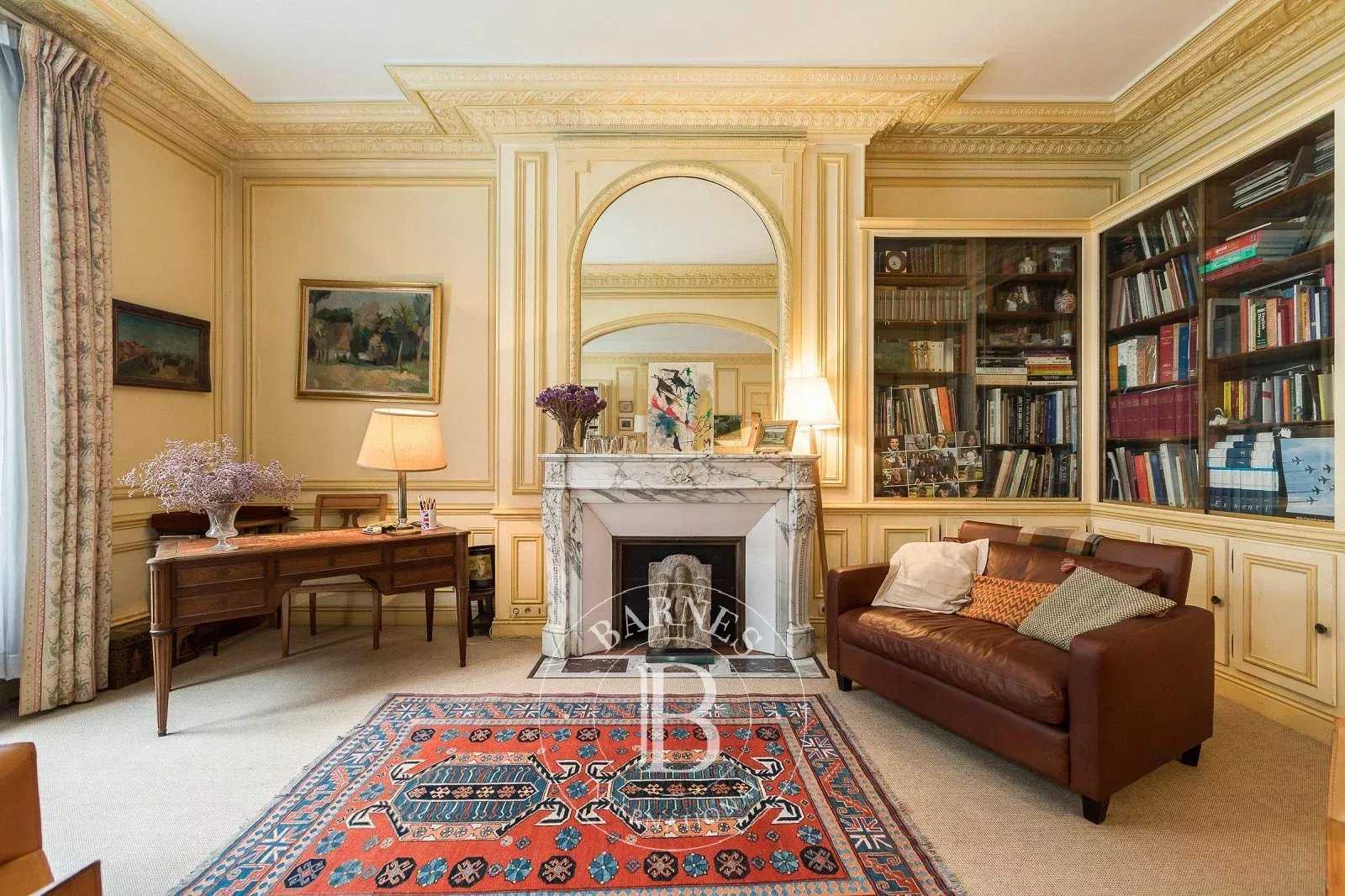 Paris  - Apartment 5 Bedrooms