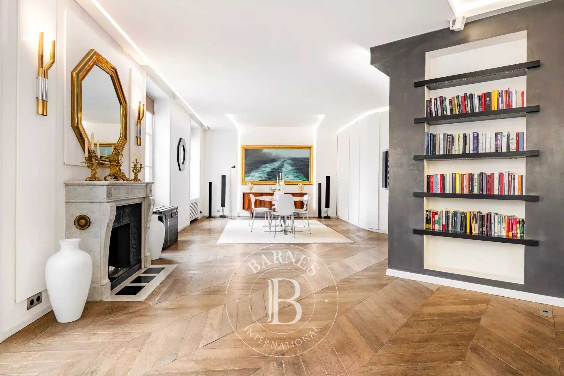 Paris  - Apartment 3 Bedrooms